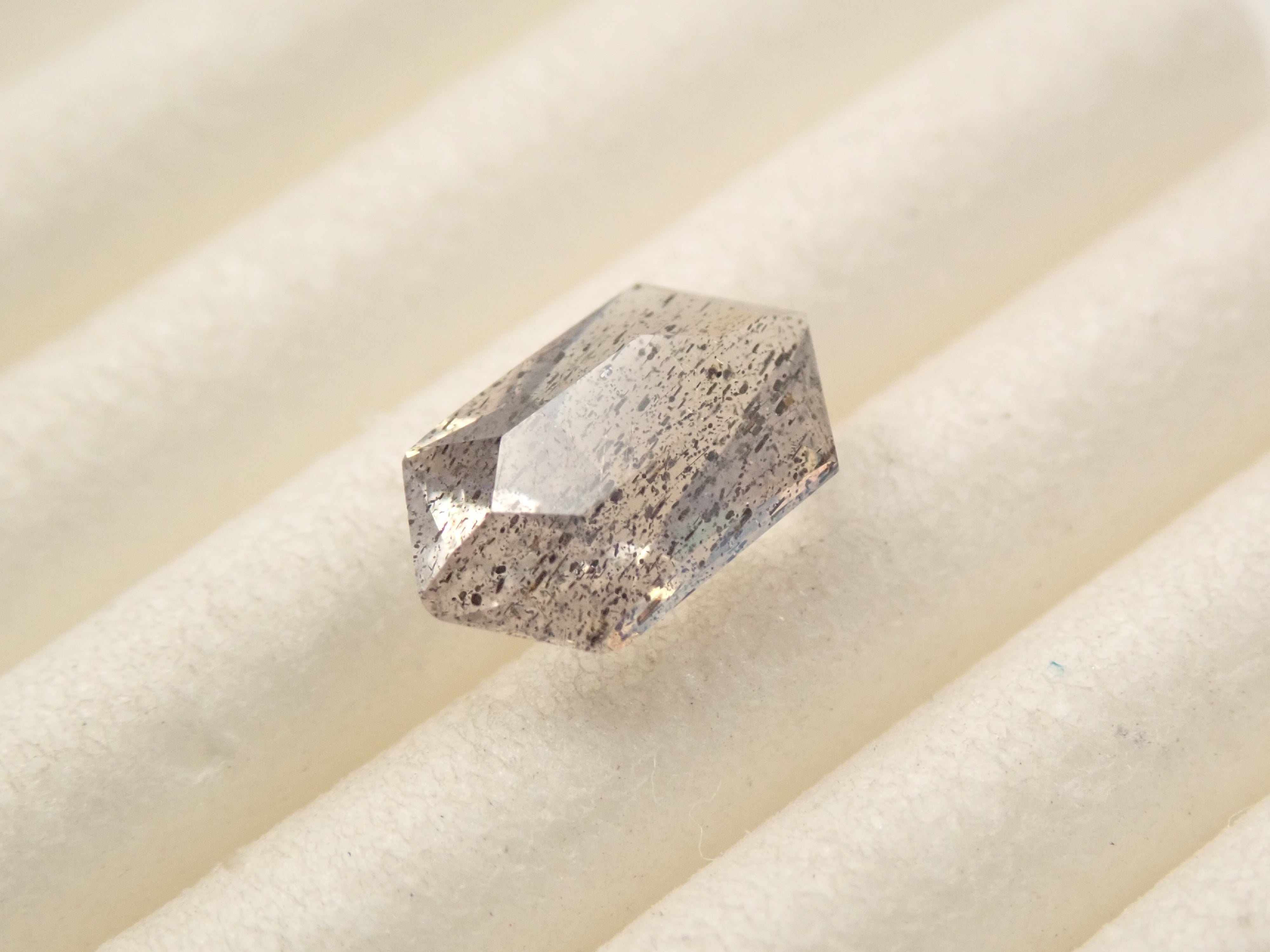 [12558200] Labradorite 0.546ct loose stone