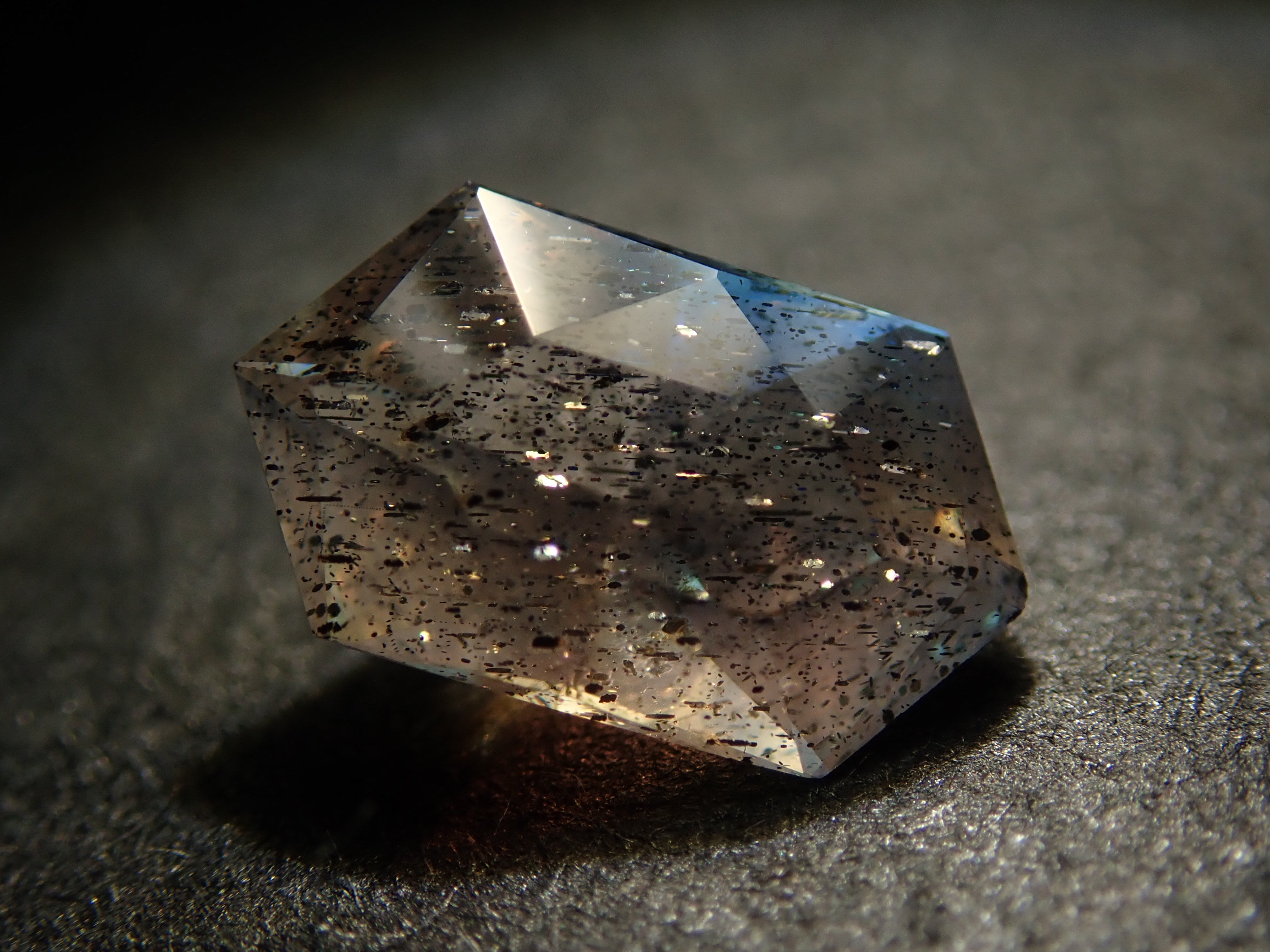 [12558200] Labradorite 0.546ct loose stone