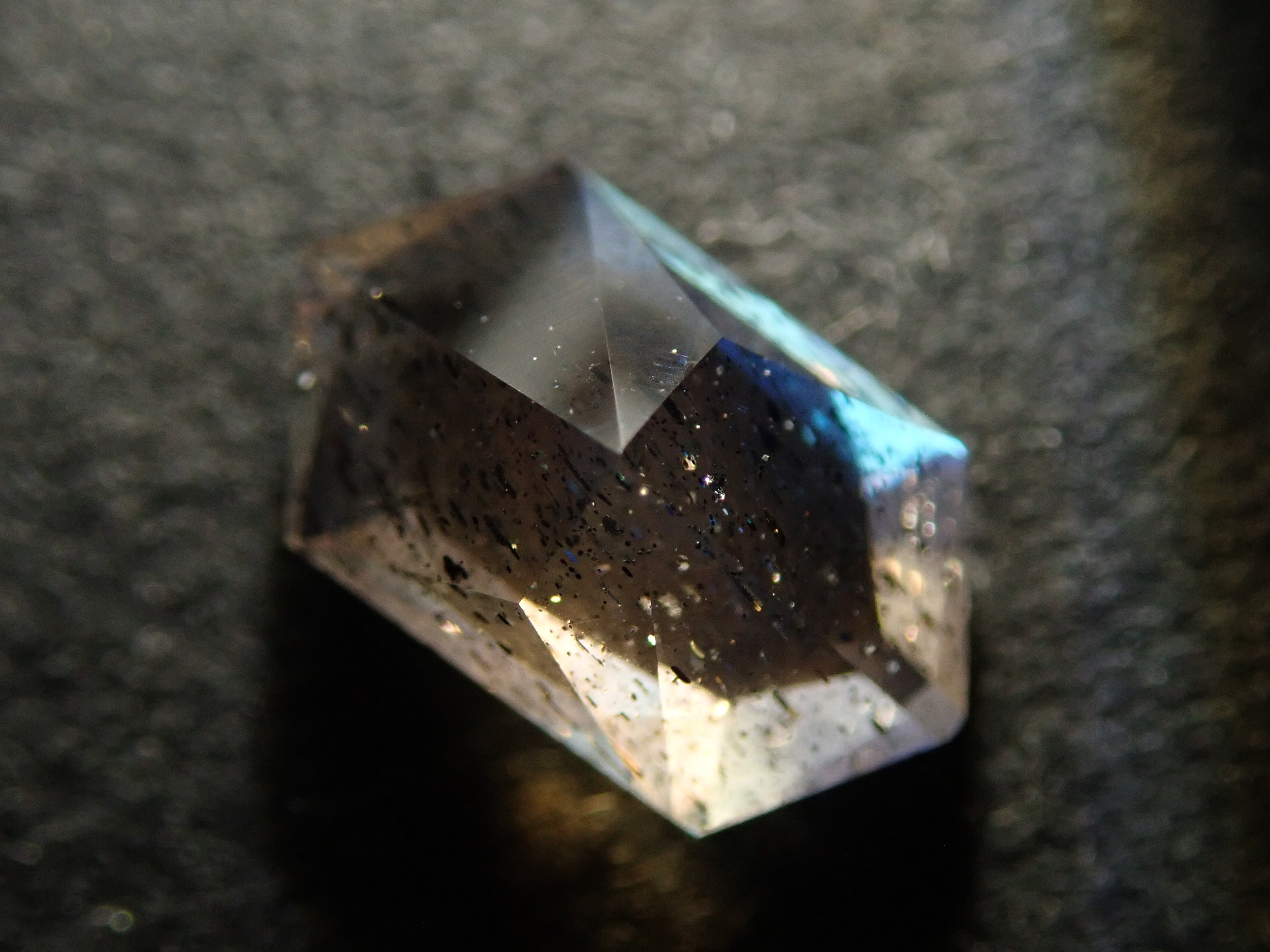 [12558200] Labradorite 0.546ct loose stone