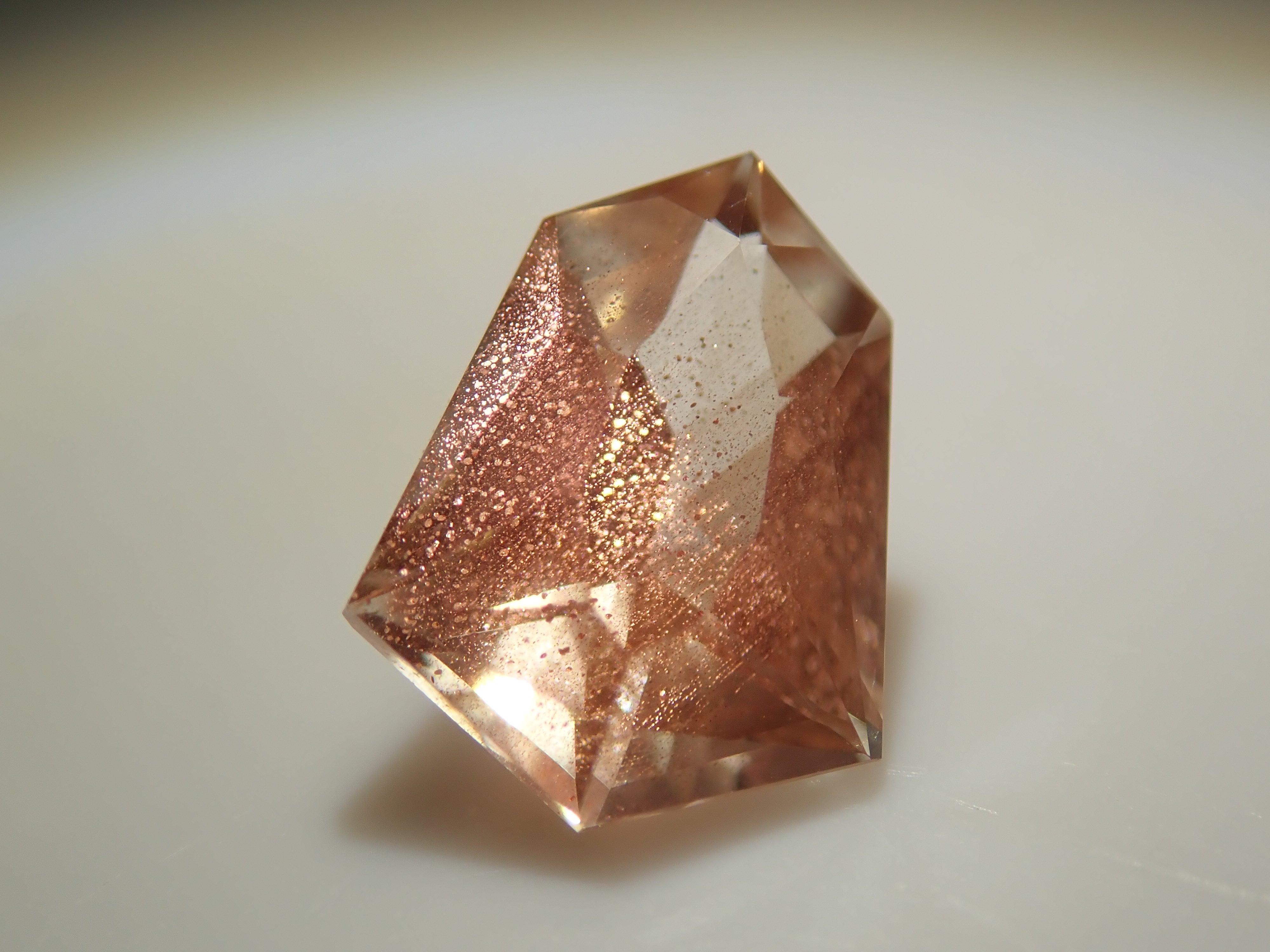 【11/3 22時販売】アメリカ産オレゴンサンストーン 0.478ctルース