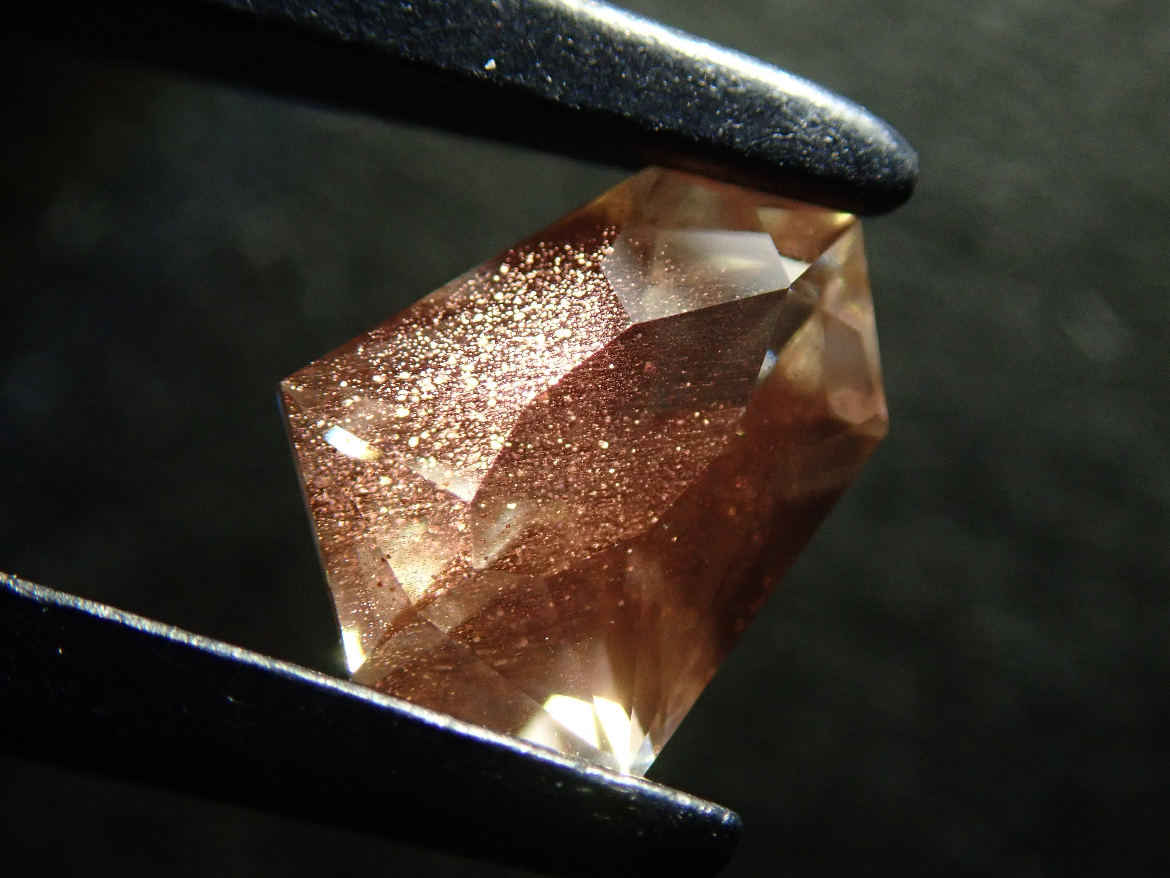 アメリカ産オレゴンサンストーン 0.478ctルース