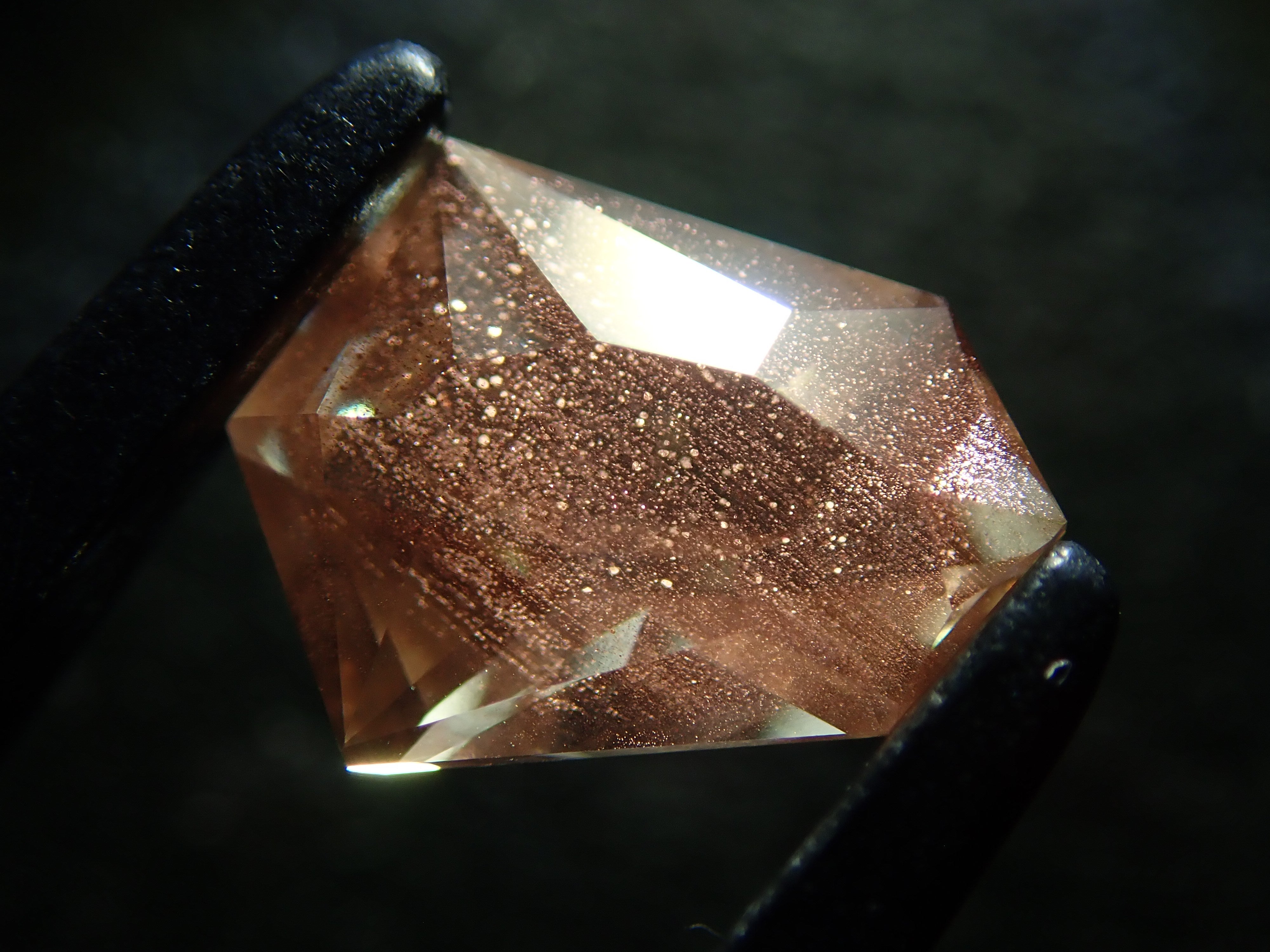 【11/3 22時販売】アメリカ産オレゴンサンストーン 0.478ctルース