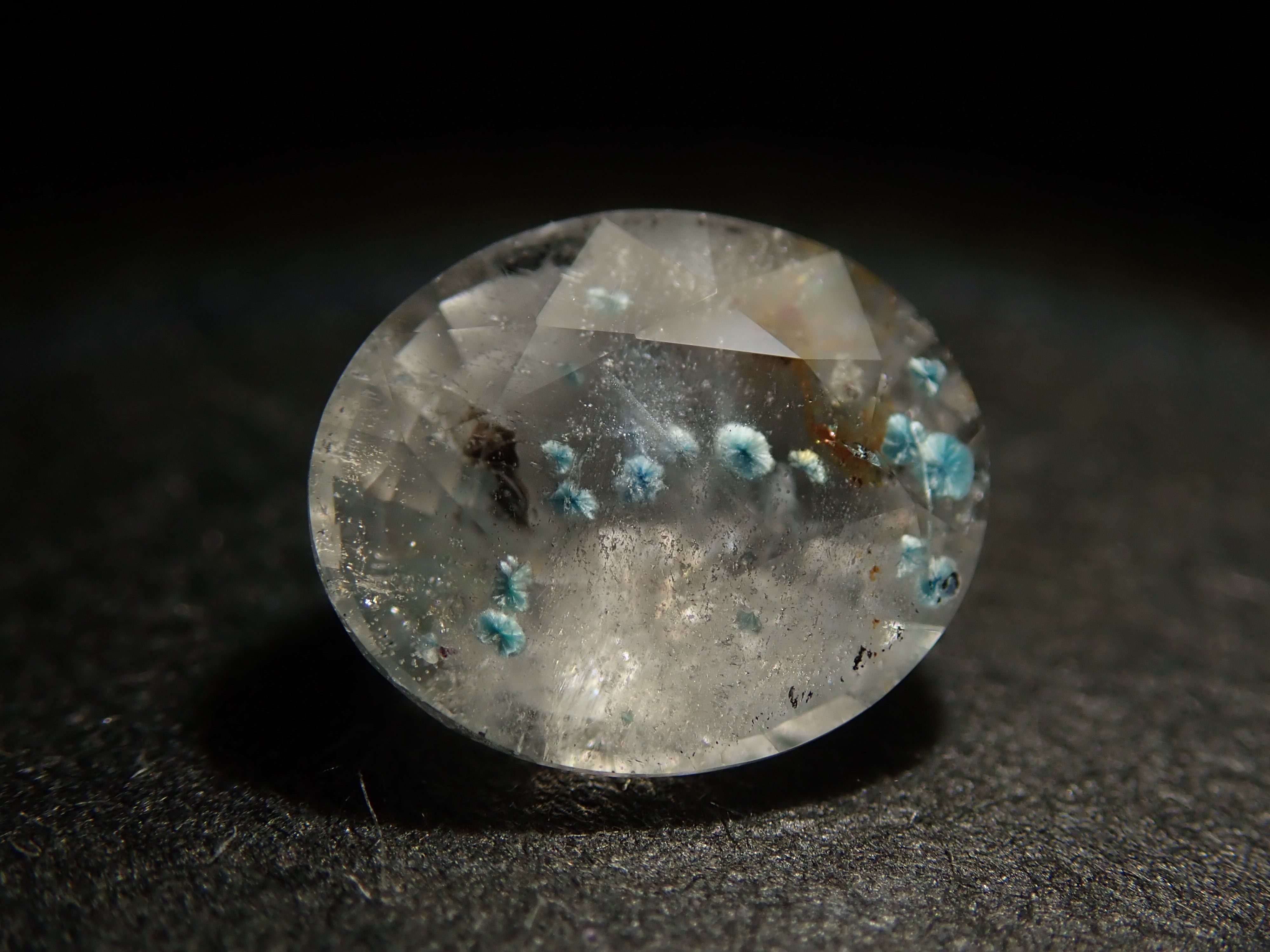[12558274] Brazilian Medusa Quartz (Paraiba Quartz) 0.614ct Loose Stone