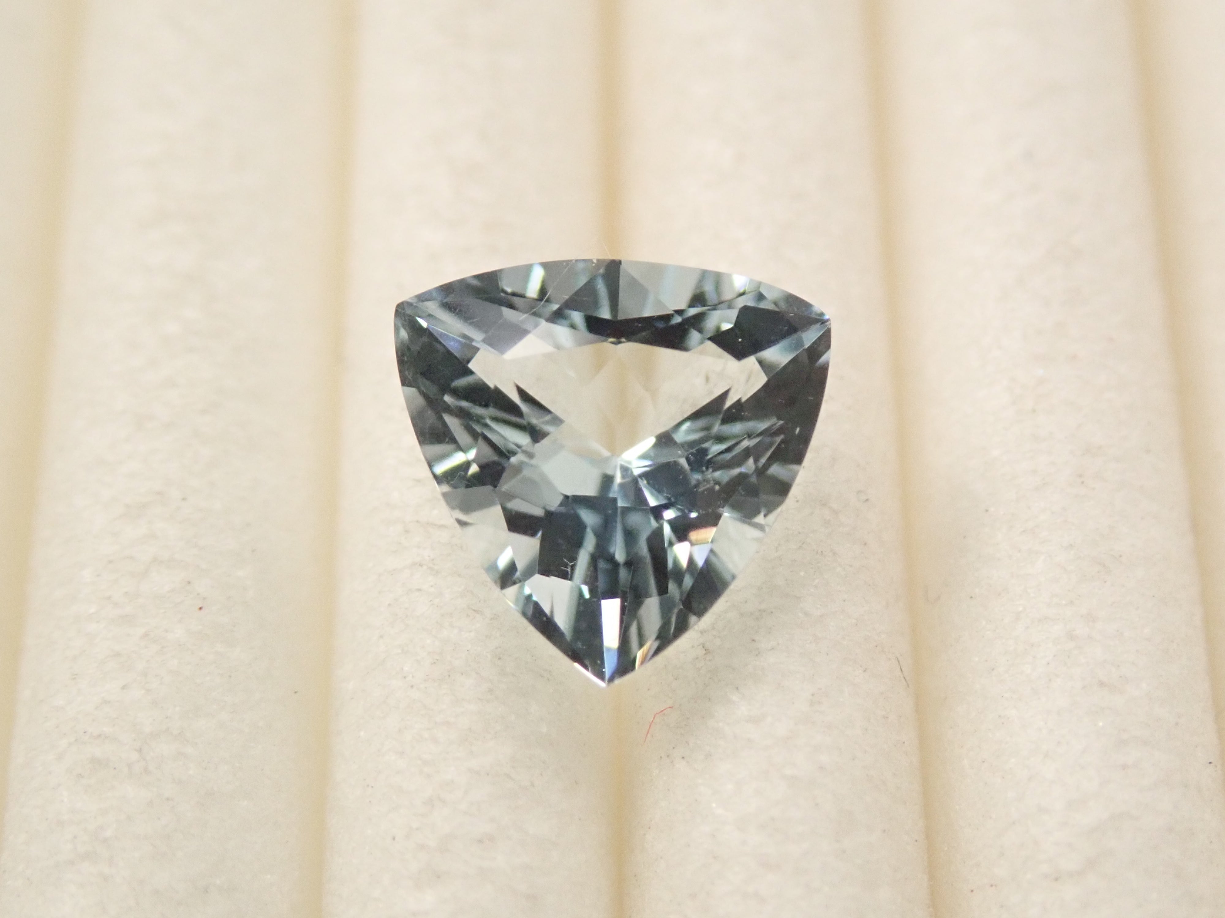 【11/3 22時販売】ベトナム産アクアマリン 0.574ctルース