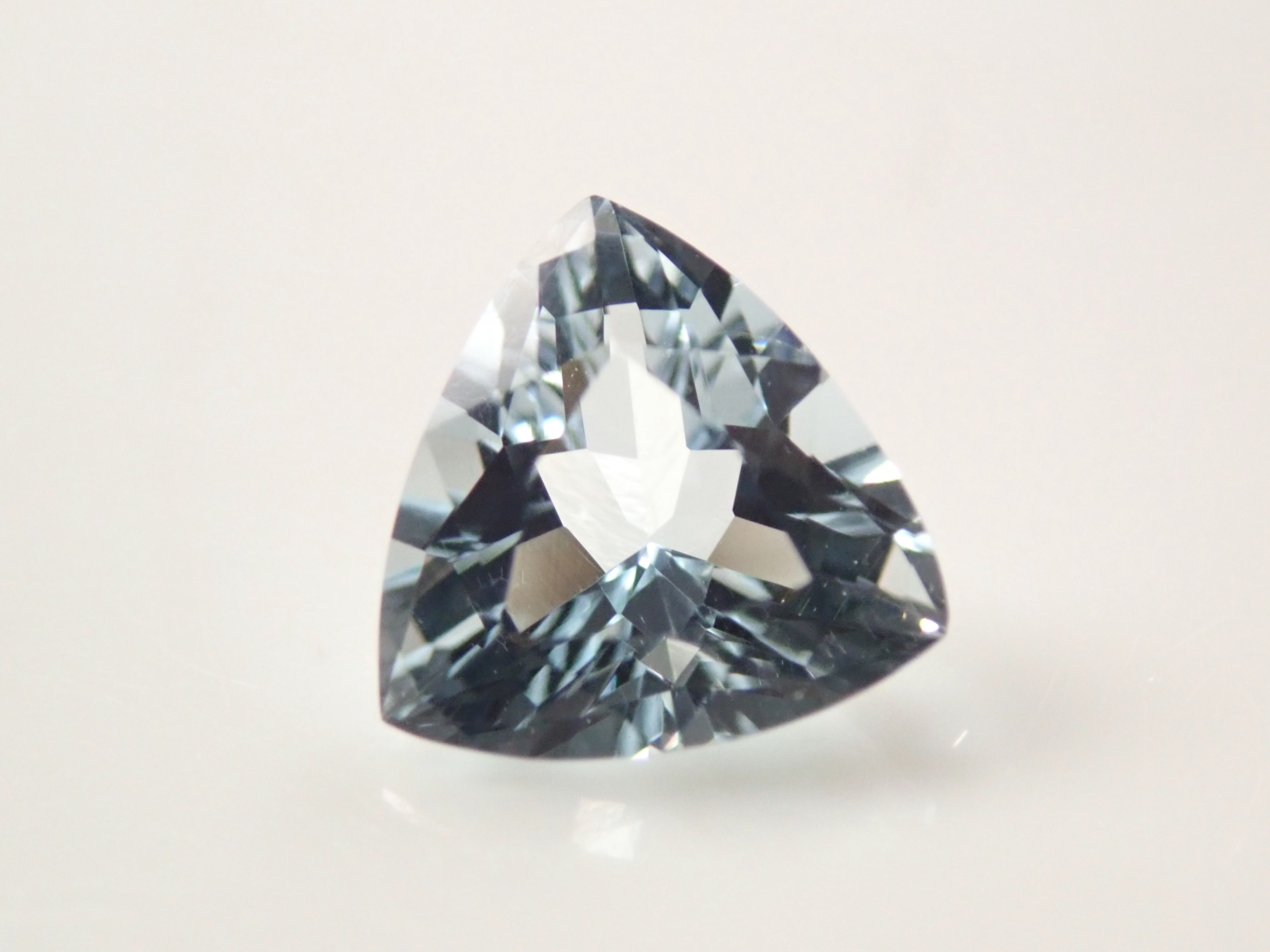 【11/3 22時販売】ベトナム産アクアマリン 0.574ctルース