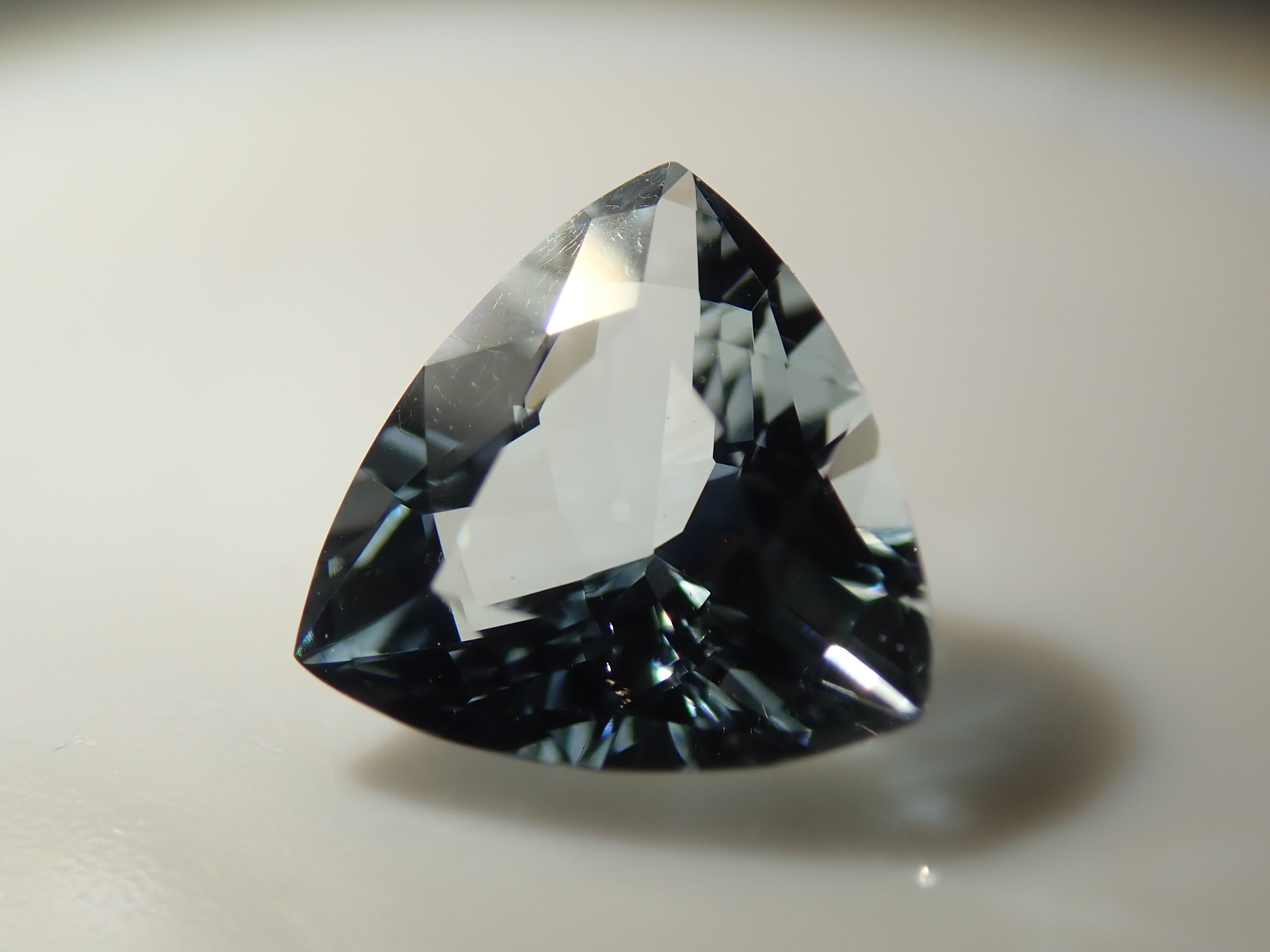 【11/3 22時販売】ベトナム産アクアマリン 0.574ctルース