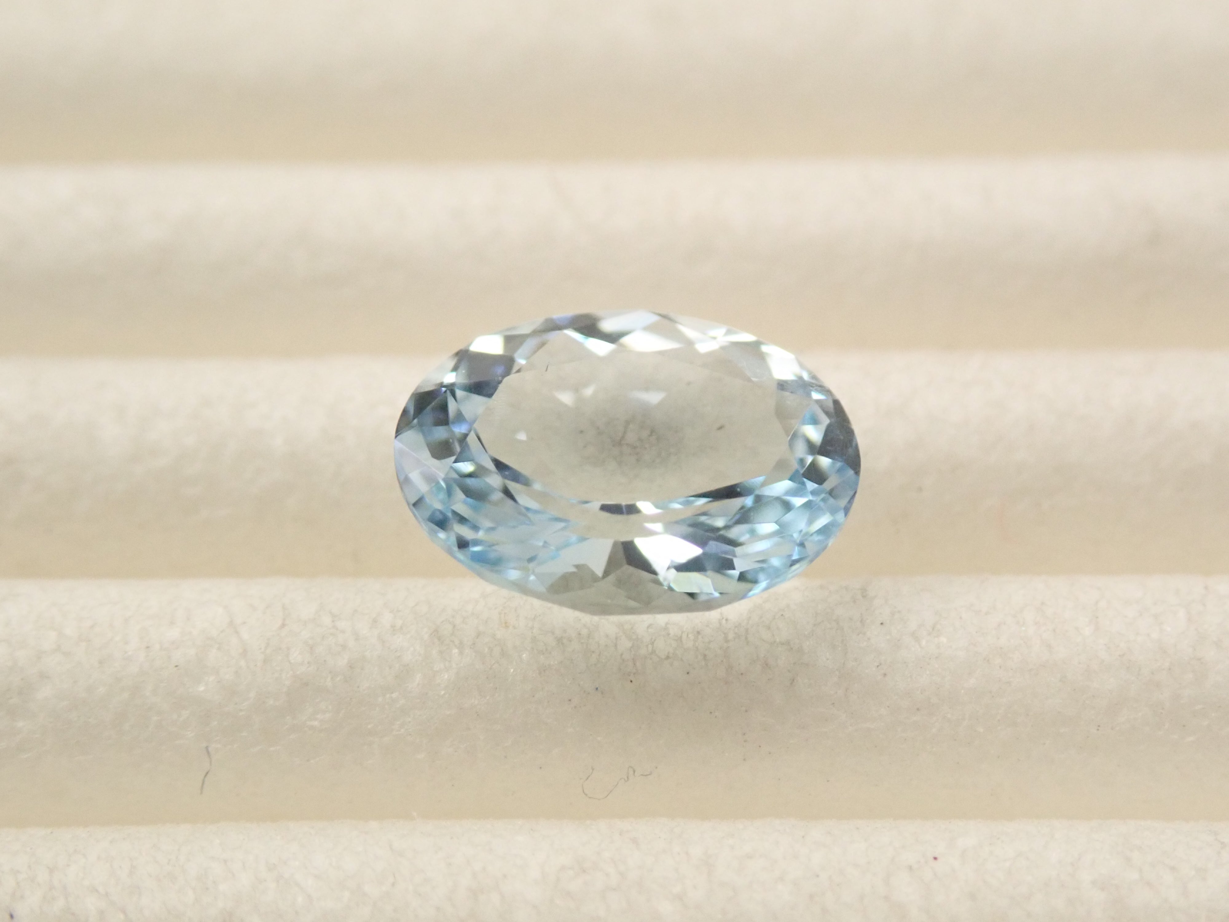 ベトナム産アクアマリン 0.729ctルース