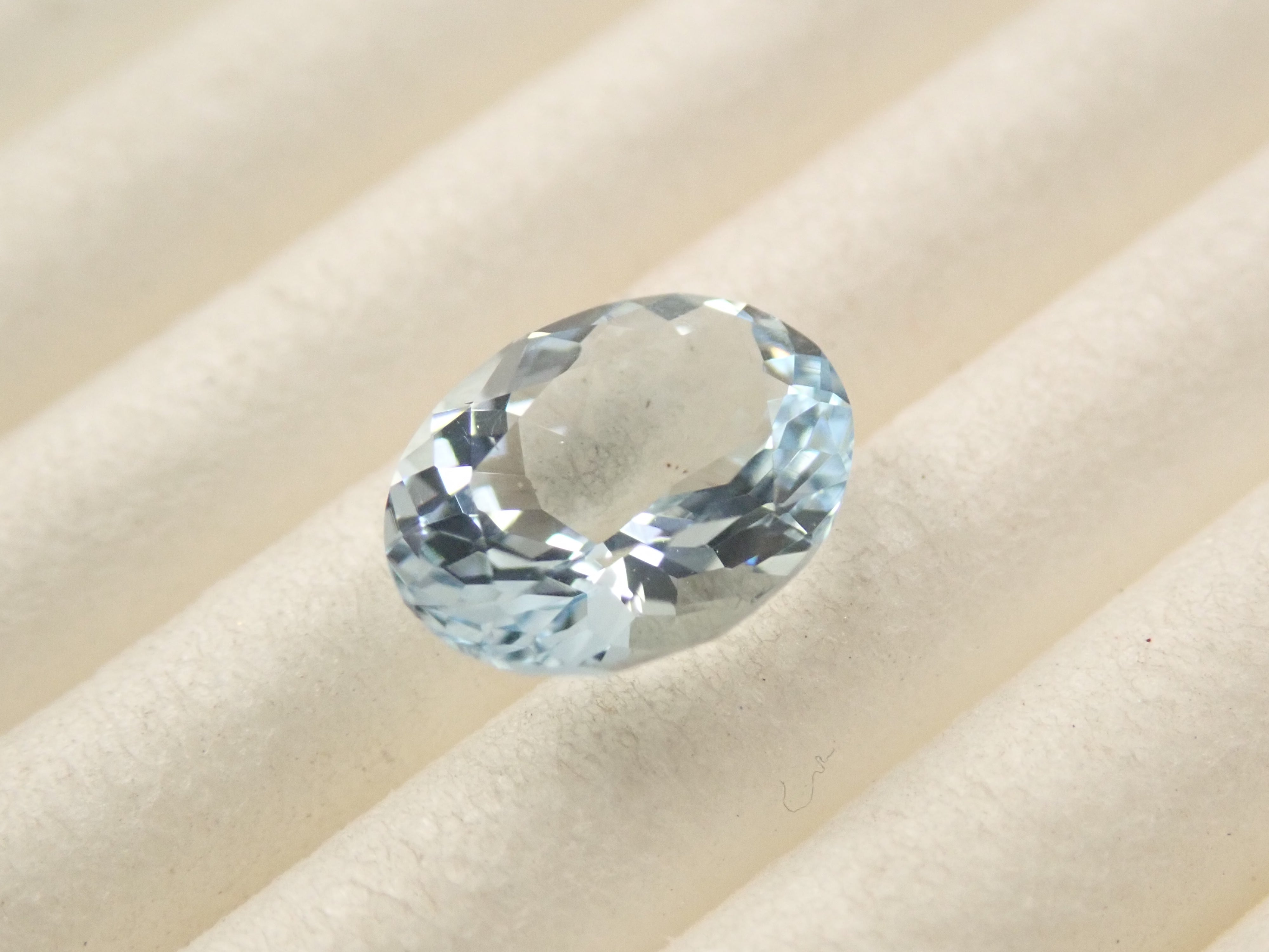 【11/3 22時販売】ベトナム産アクアマリン 0.729ctルース