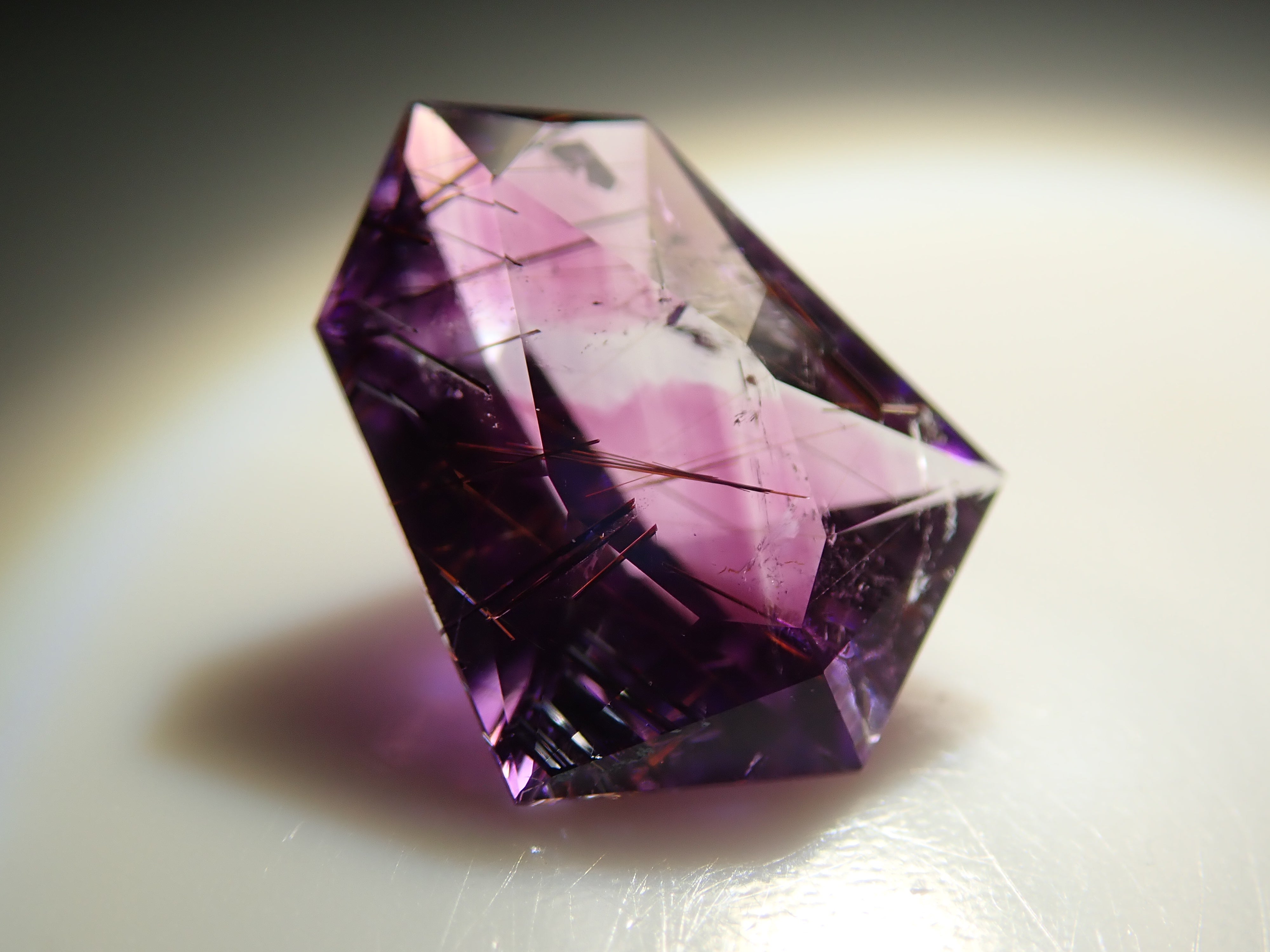 ブラジル産エレスチャルアメジスト 0.762ctルース