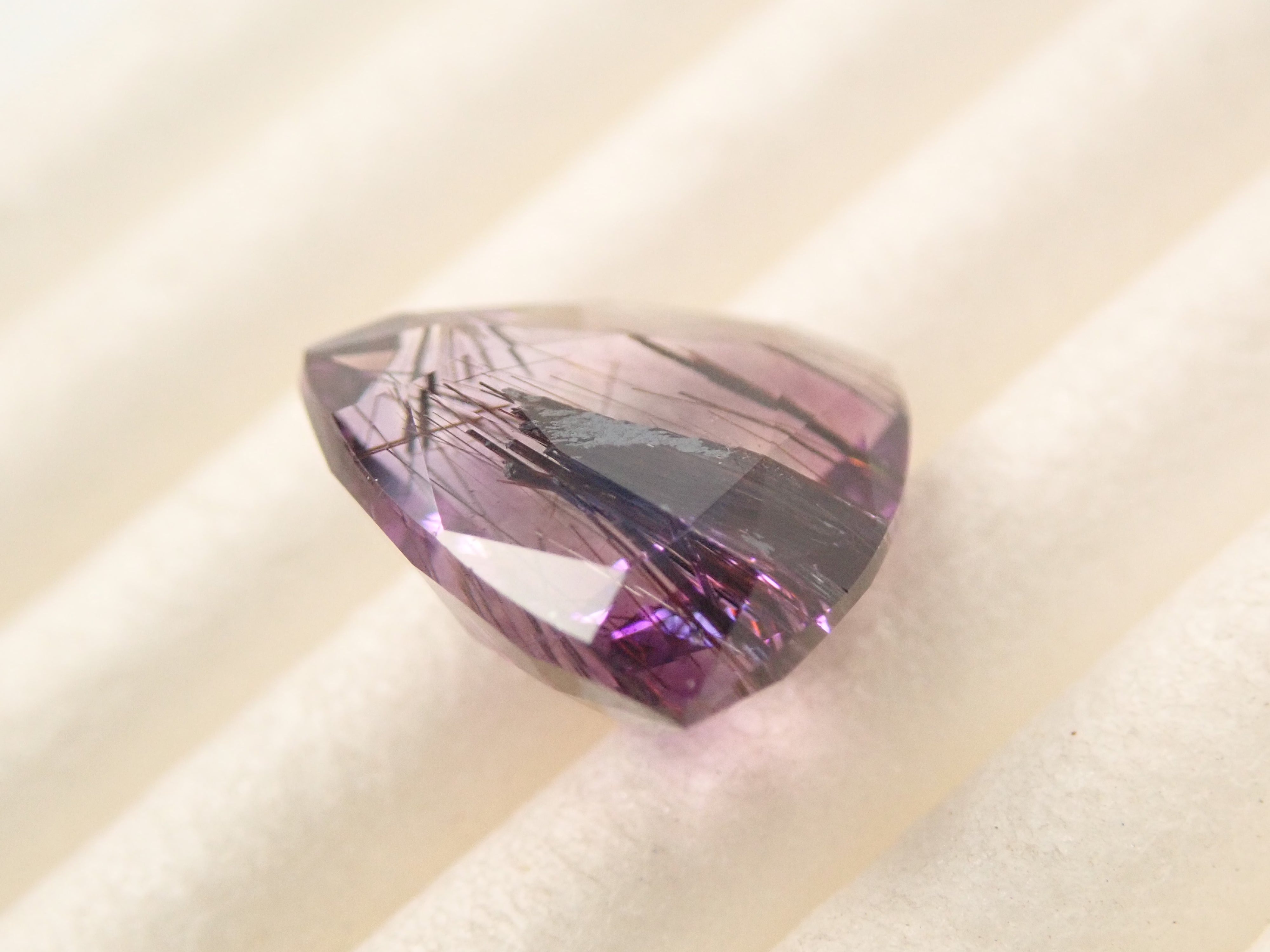 ブラジル産エレスチャルアメジスト 1.891ctルース