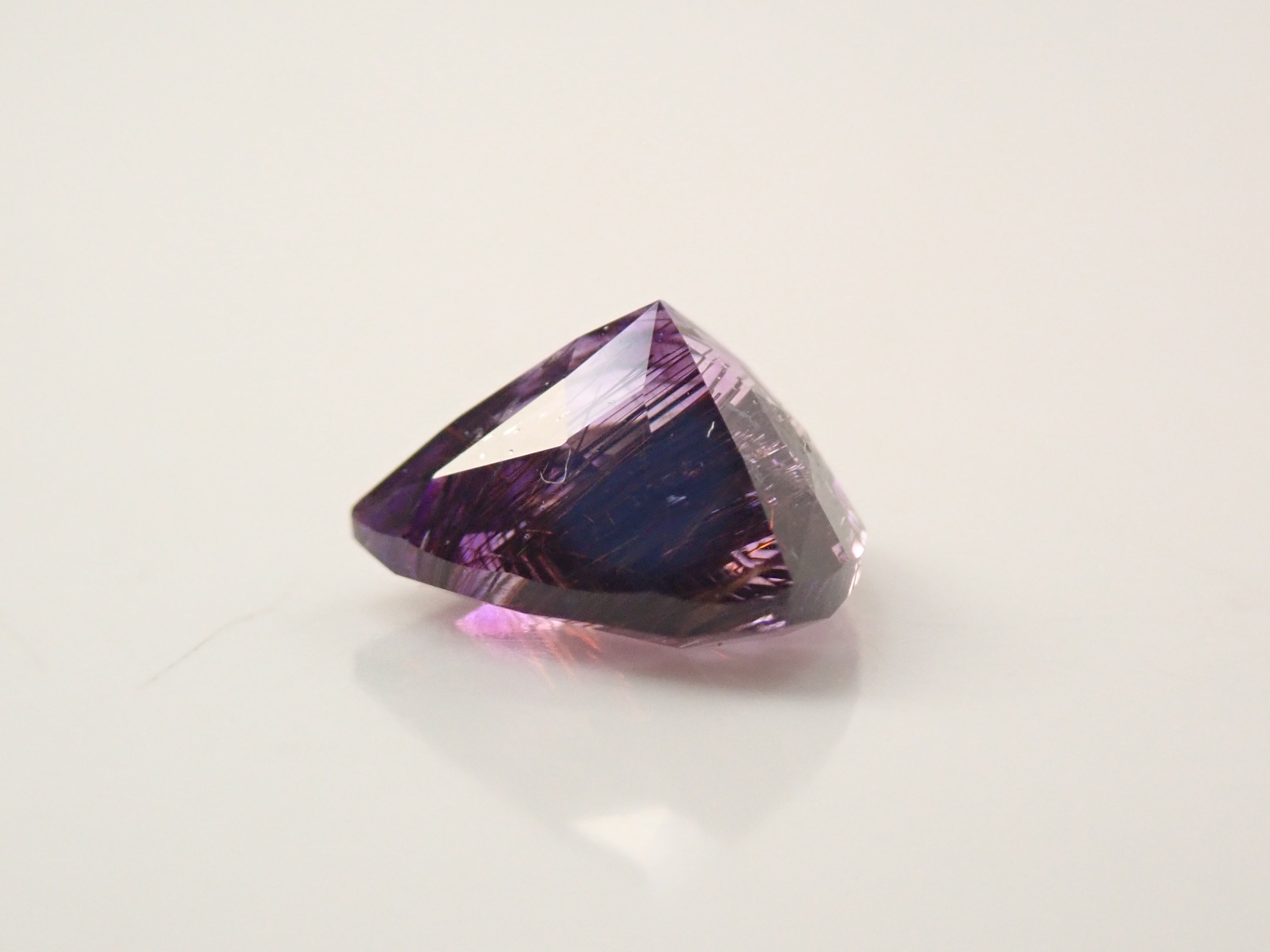 ブラジル産エレスチャルアメジスト 1.891ctルース