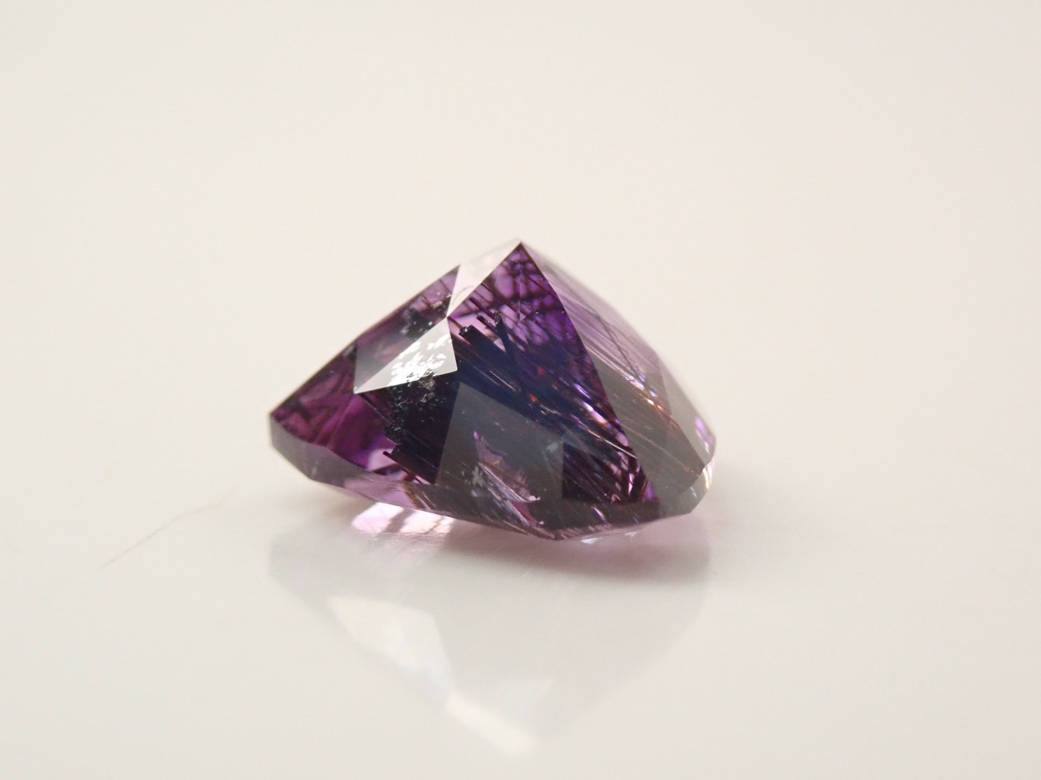 ブラジル産エレスチャルアメジスト 1.891ctルース