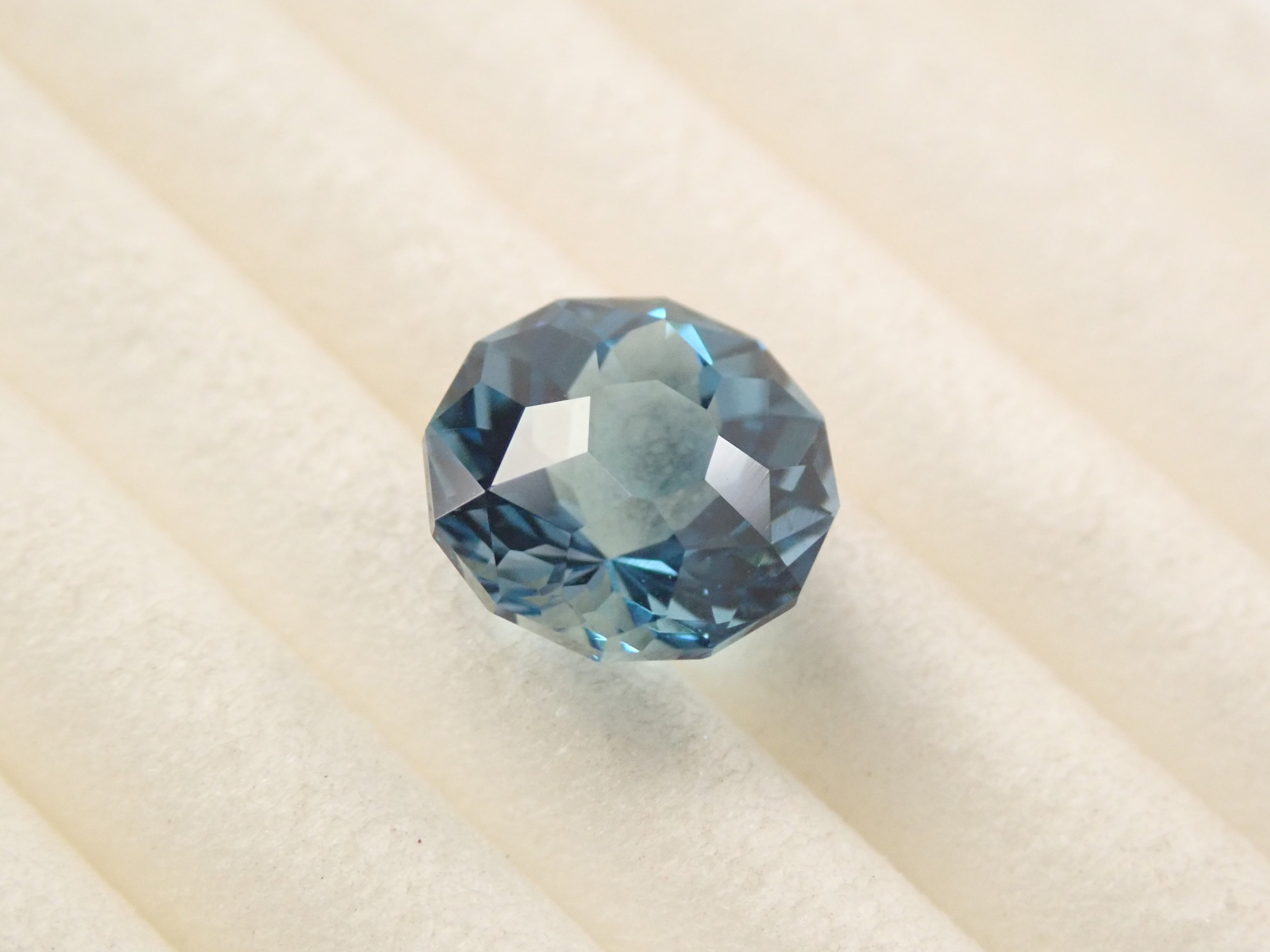 [11/1 22:00 Sale] Brazilian London Blue Topaz 1.281ct Loose