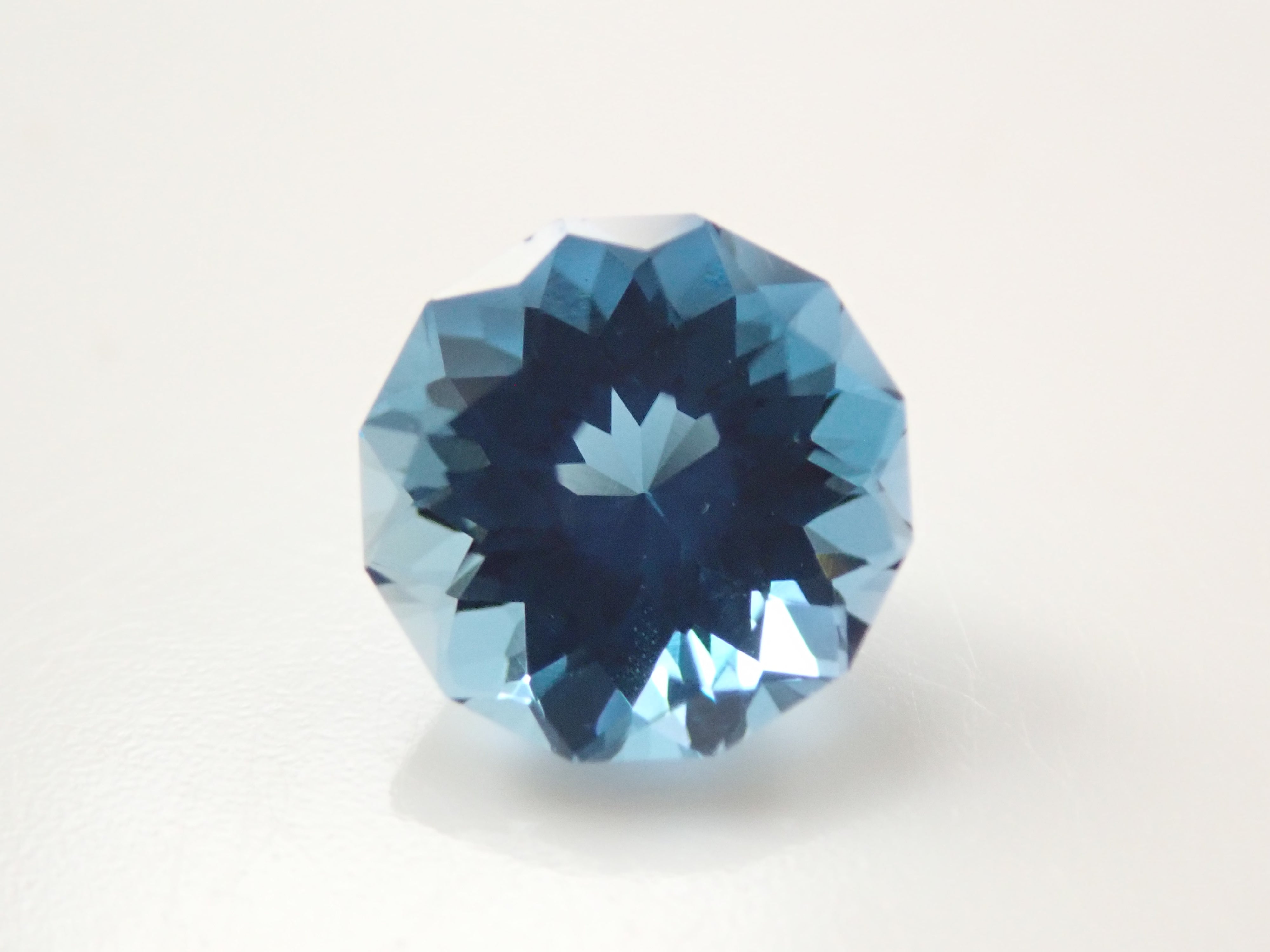 【11/1 22時販売】ブラジル産ロンドンブルートパーズ 1.281ctルース