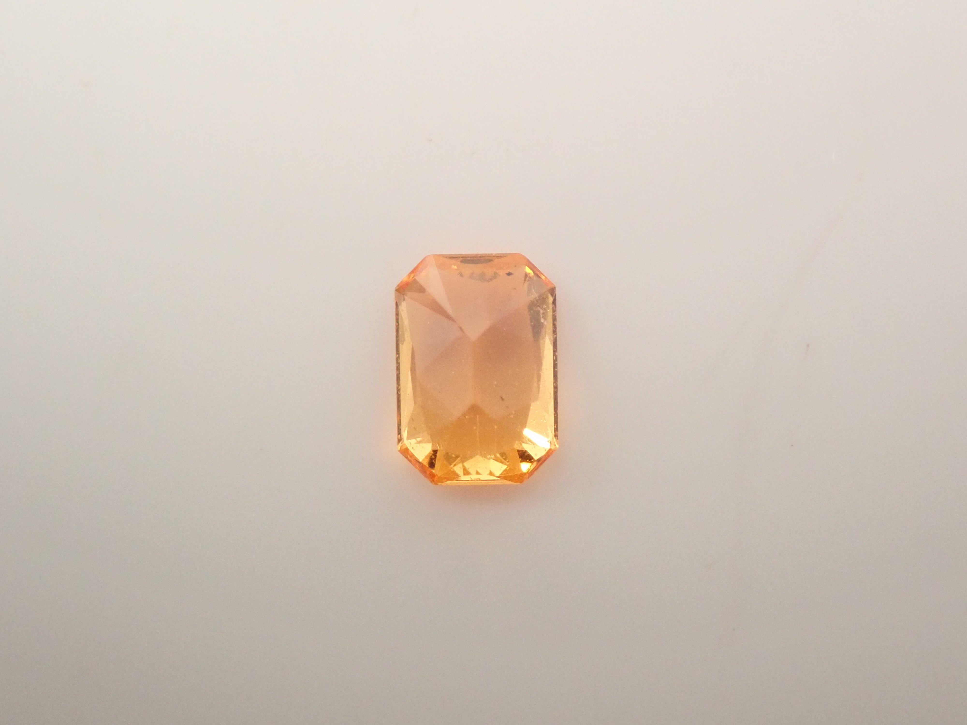 [11/1 22:00 拍賣] 坦尚尼亞錳鋁榴石 0.383 克拉裸石