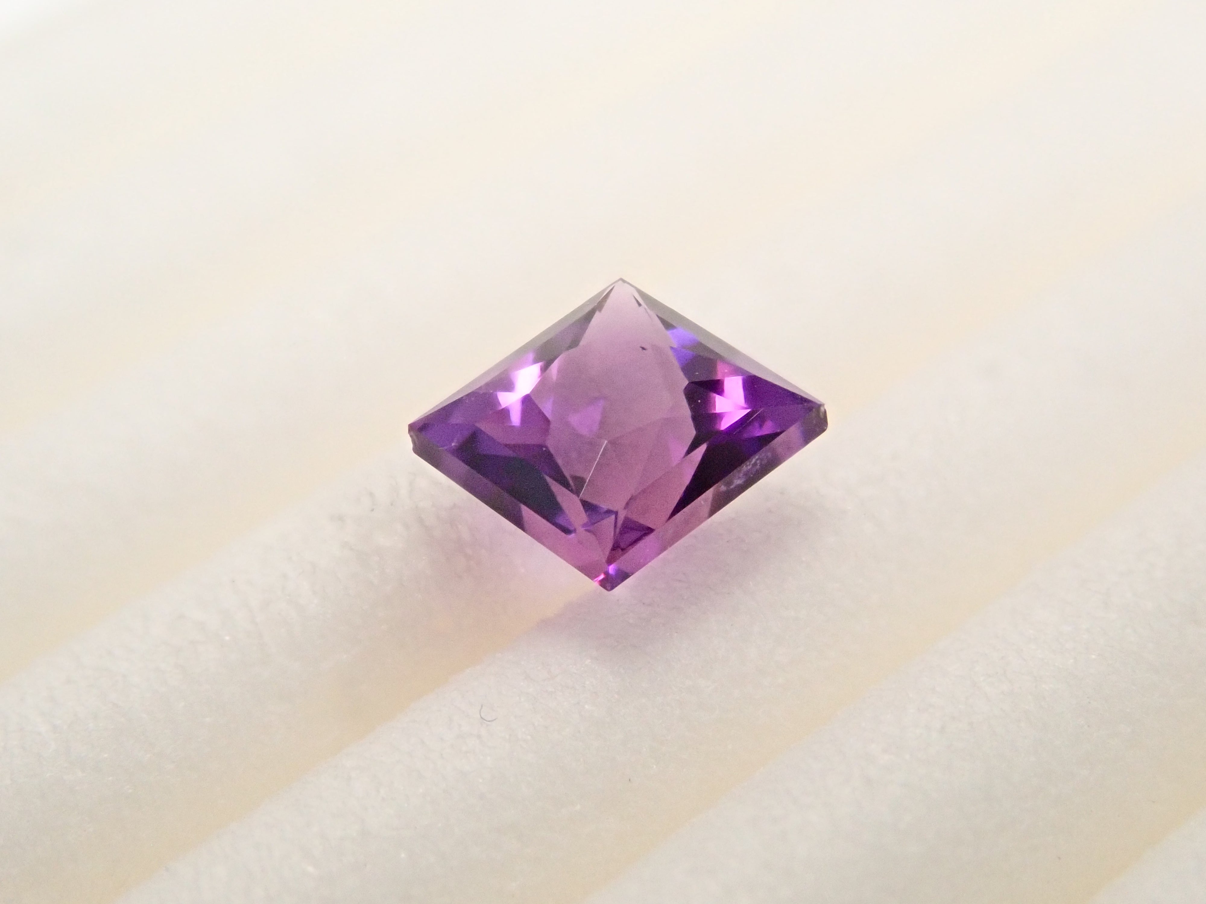 [12557548] Brazilian Kasharai Amethyst 0.389ct Loose Stone