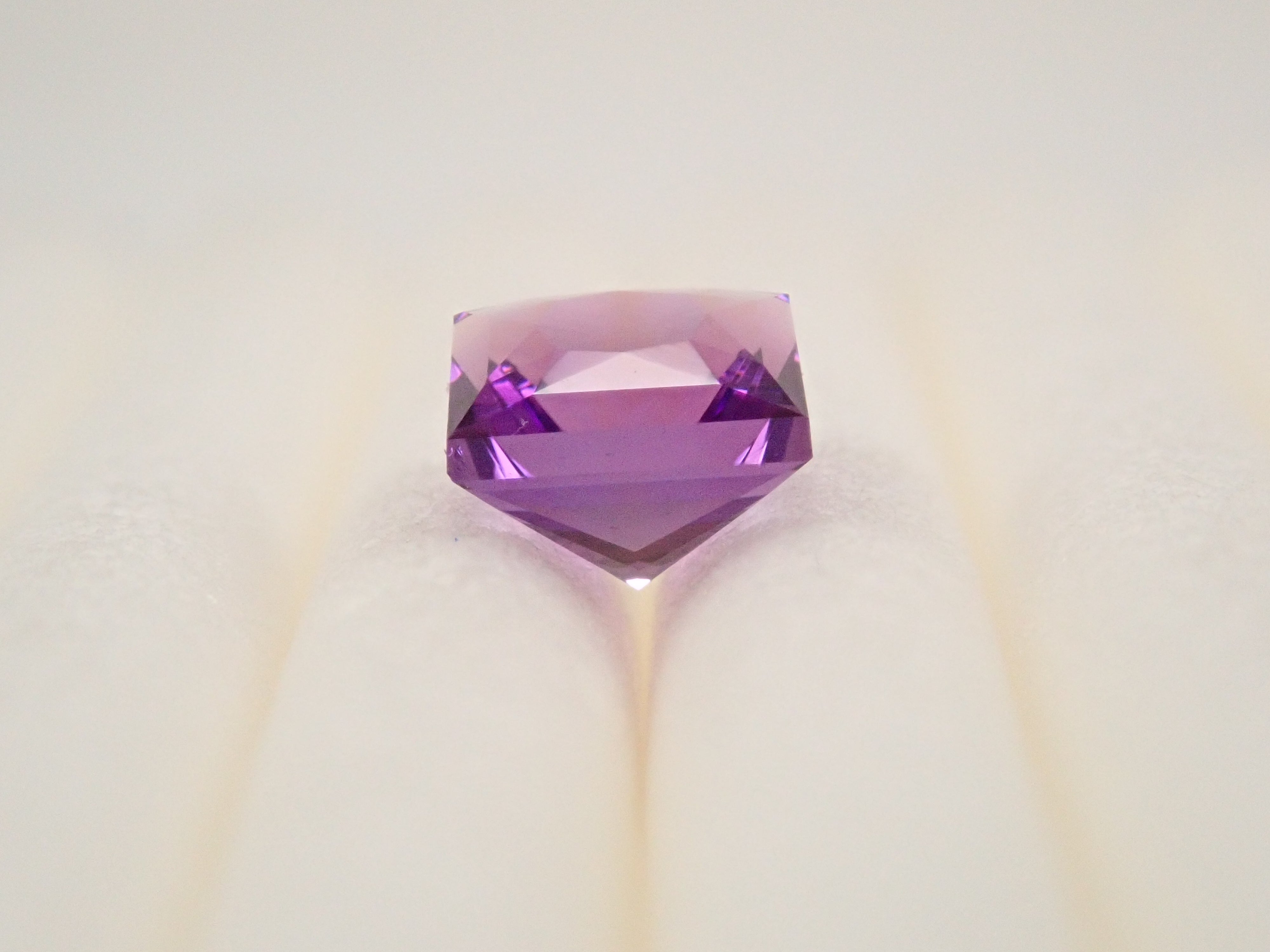 [12557548] Brazilian Kasharai Amethyst 0.389ct Loose Stone