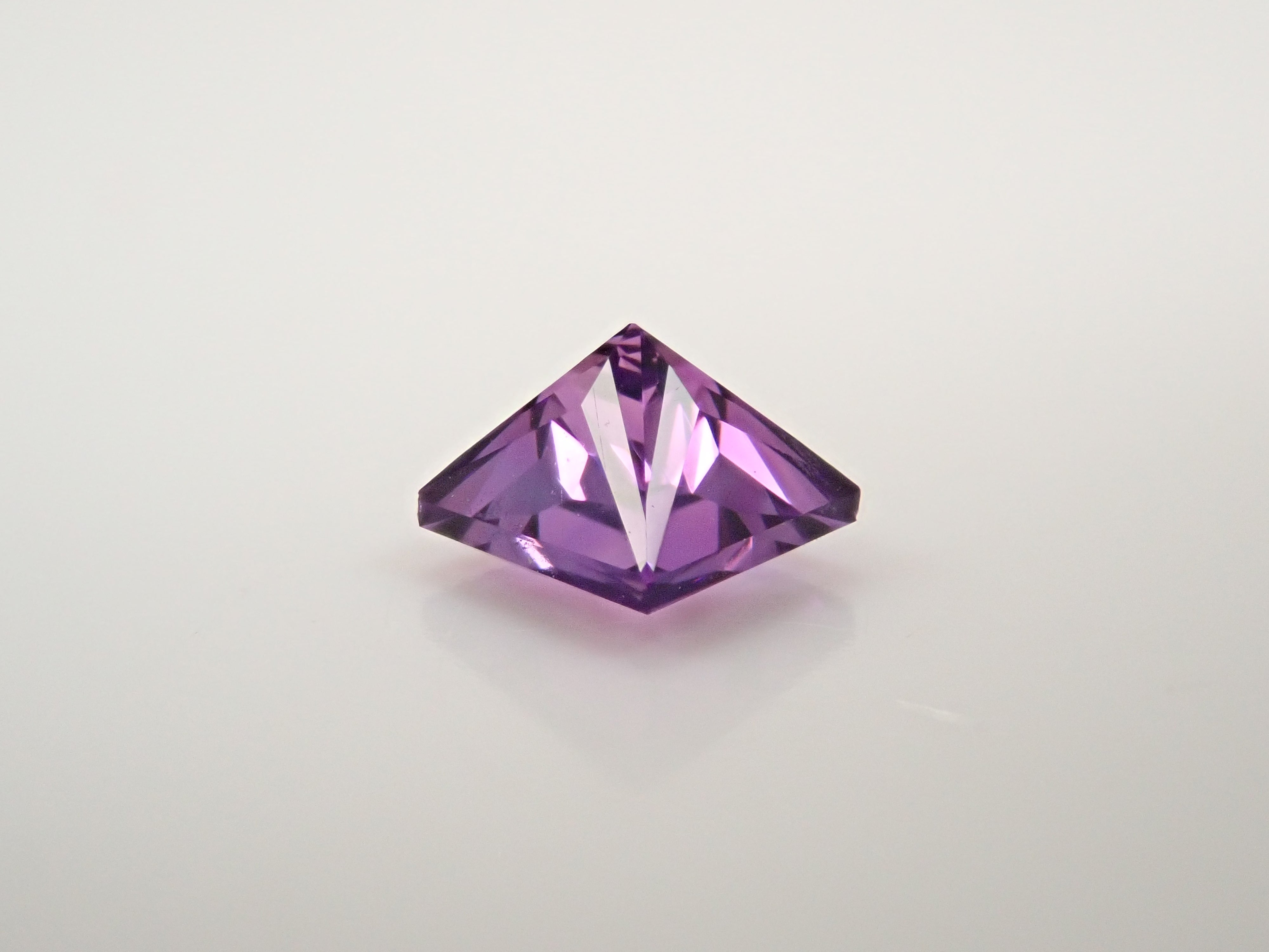 [12557548] Brazilian Kasharai Amethyst 0.389ct Loose Stone