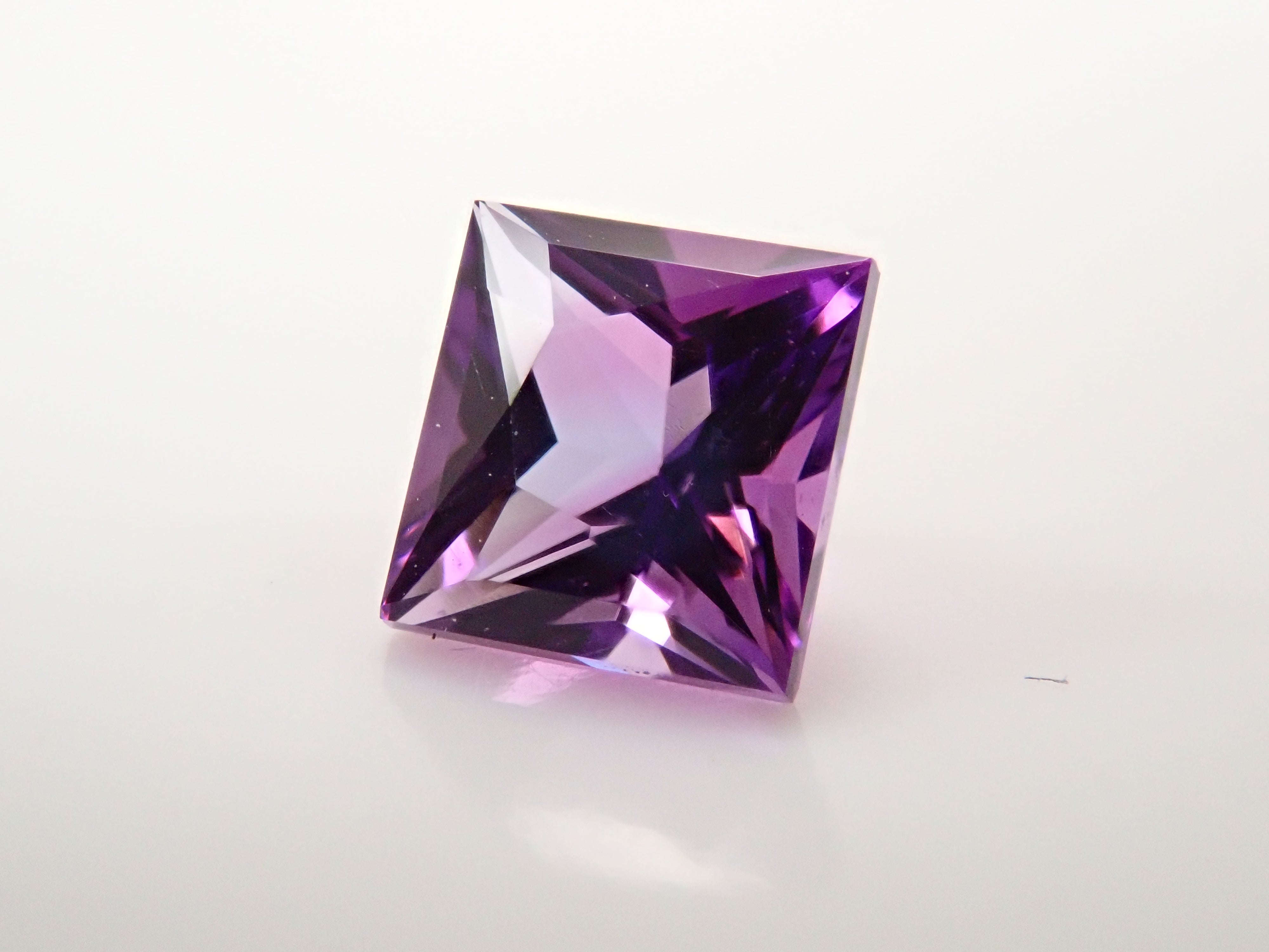 [12557548] Brazilian Kasharai Amethyst 0.389ct Loose Stone