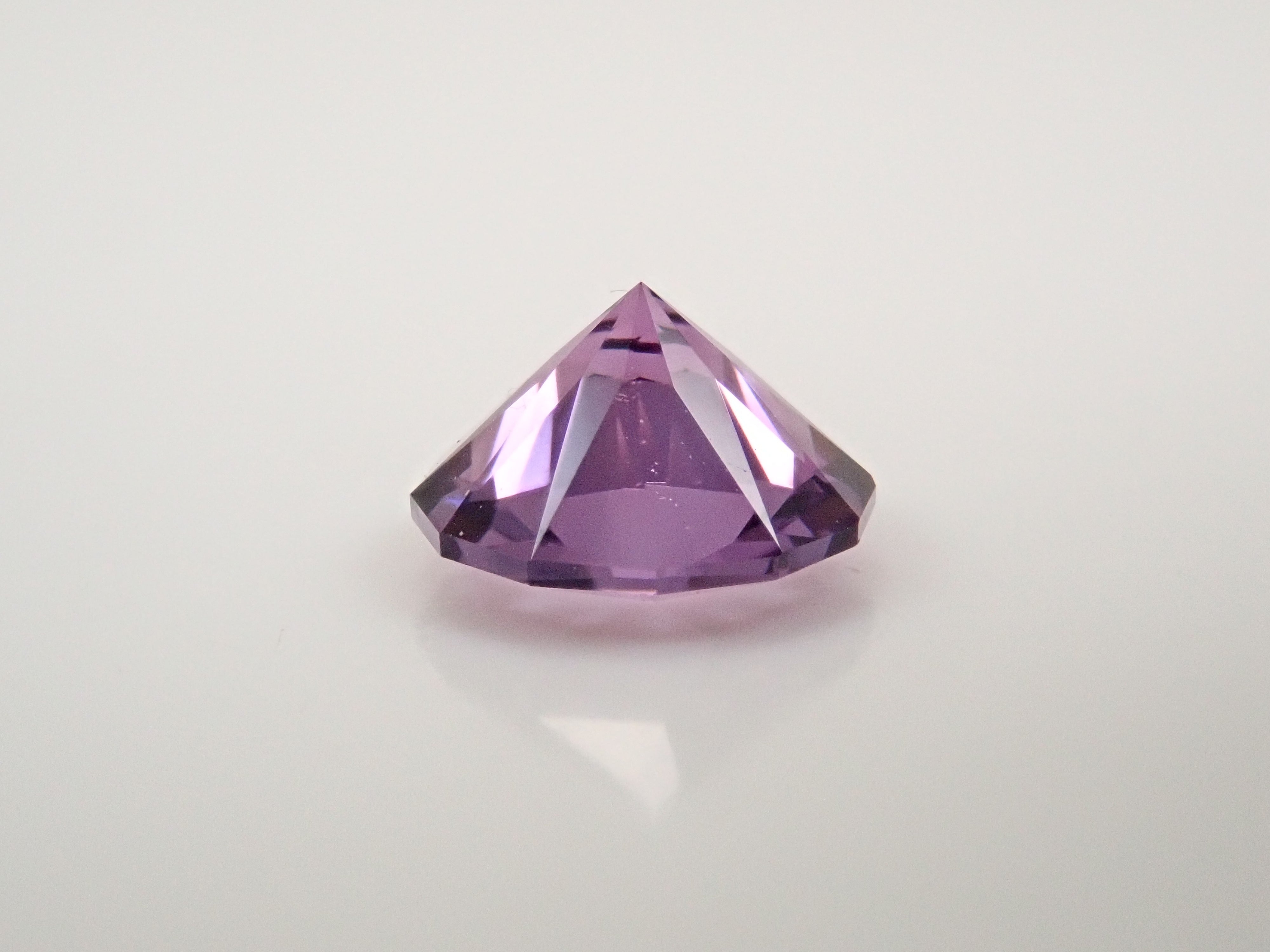 【11/24 22時販売】ブラジル産カシャライアメジスト 5.6mm/0.531ctルース