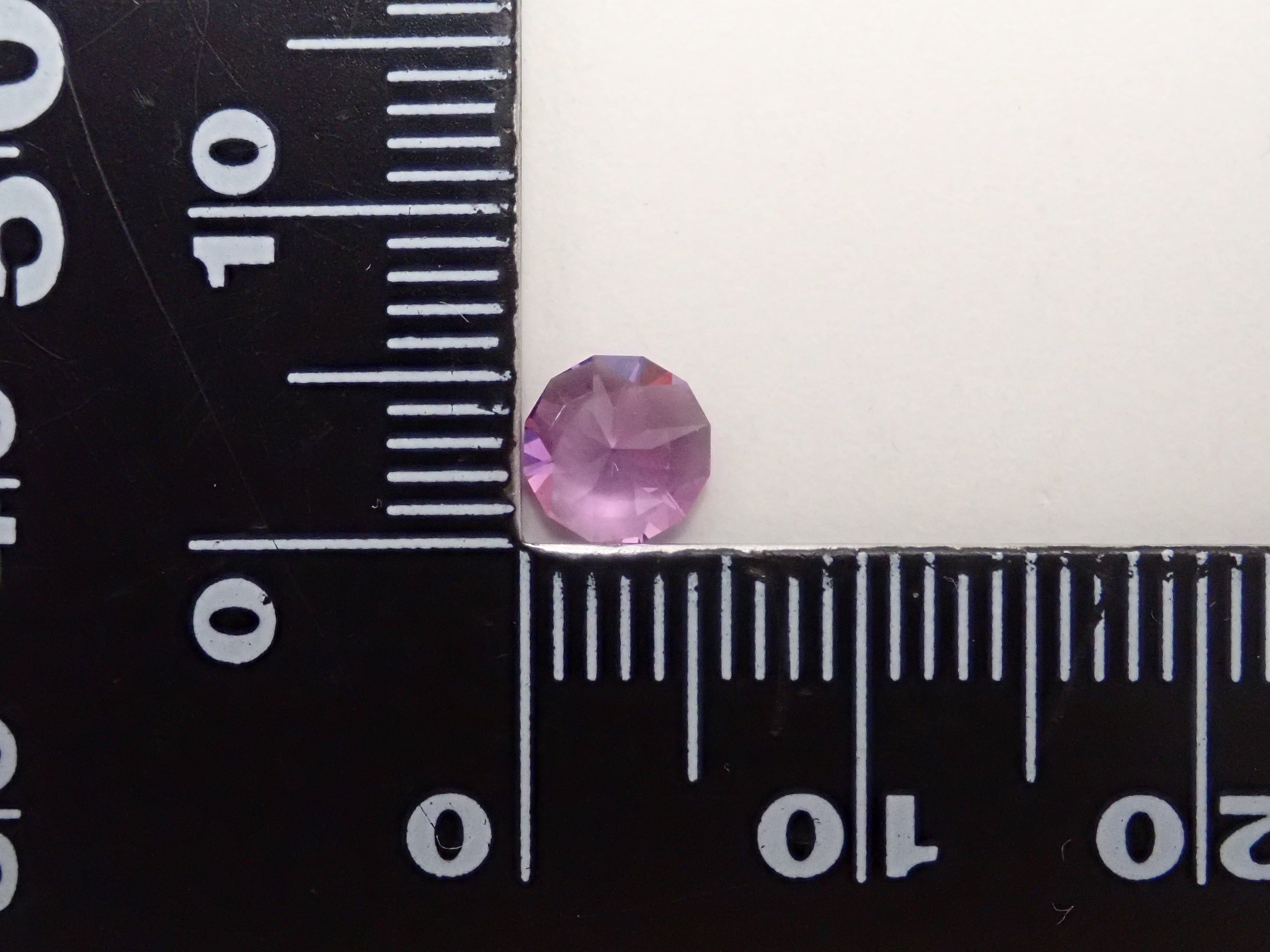 【11/24 22時販売】ブラジル産カシャライアメジスト 5.6mm/0.531ctルース