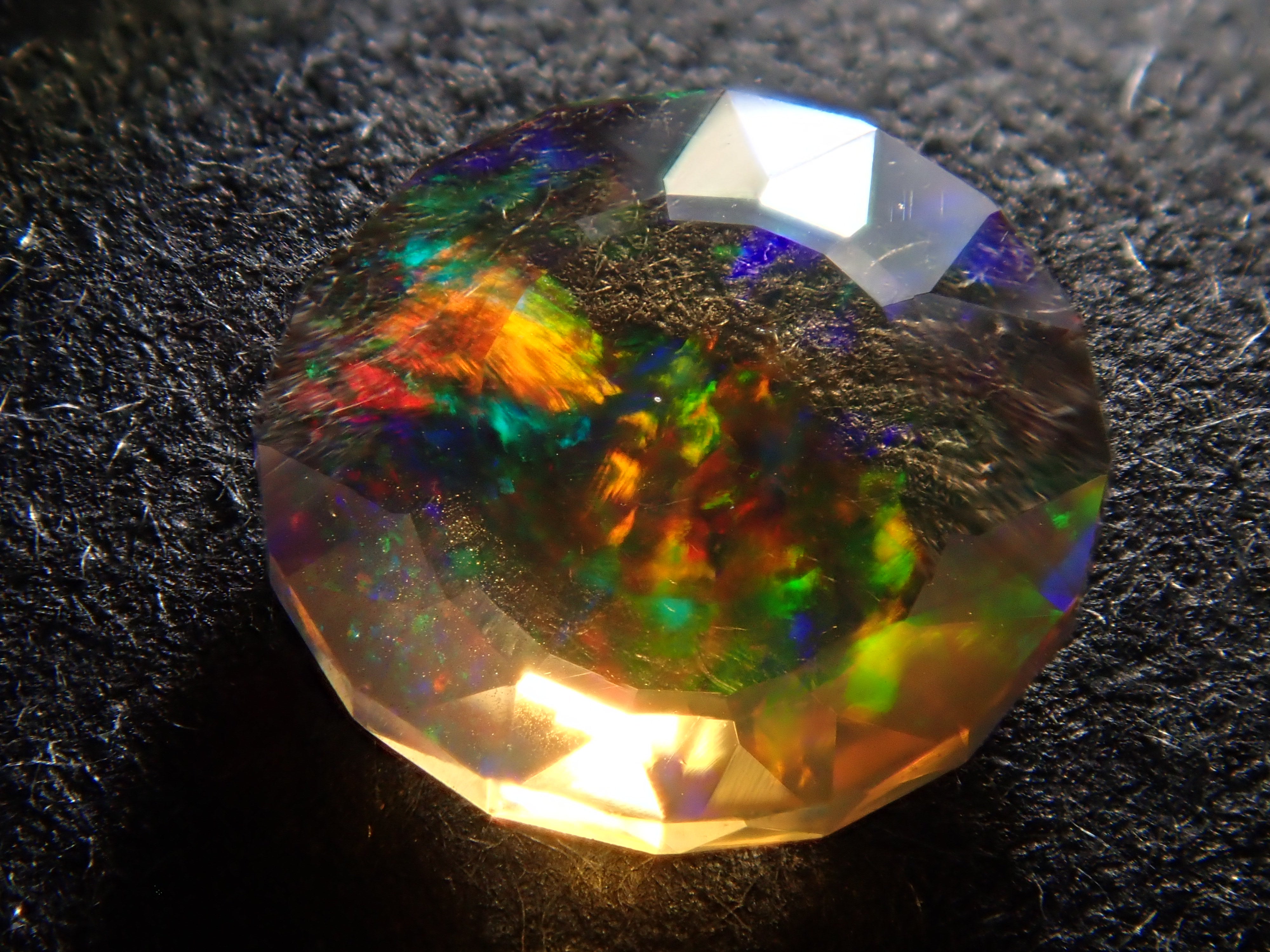 【10/29 22時販売】メキシコ産ファイアオパール 5.8mm/0.345ctルース