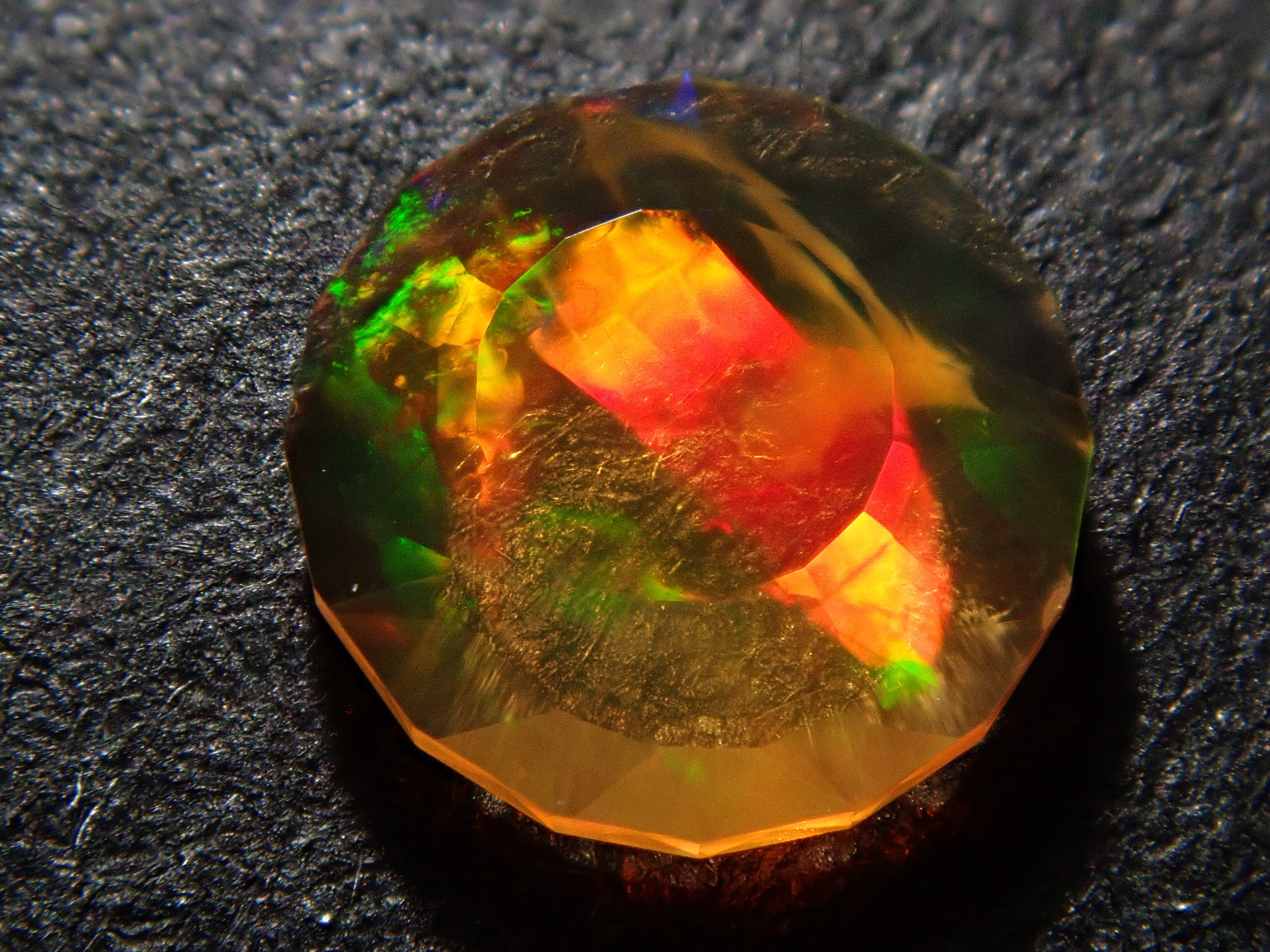 メキシコ産ファイアオパール 0.199ctルース