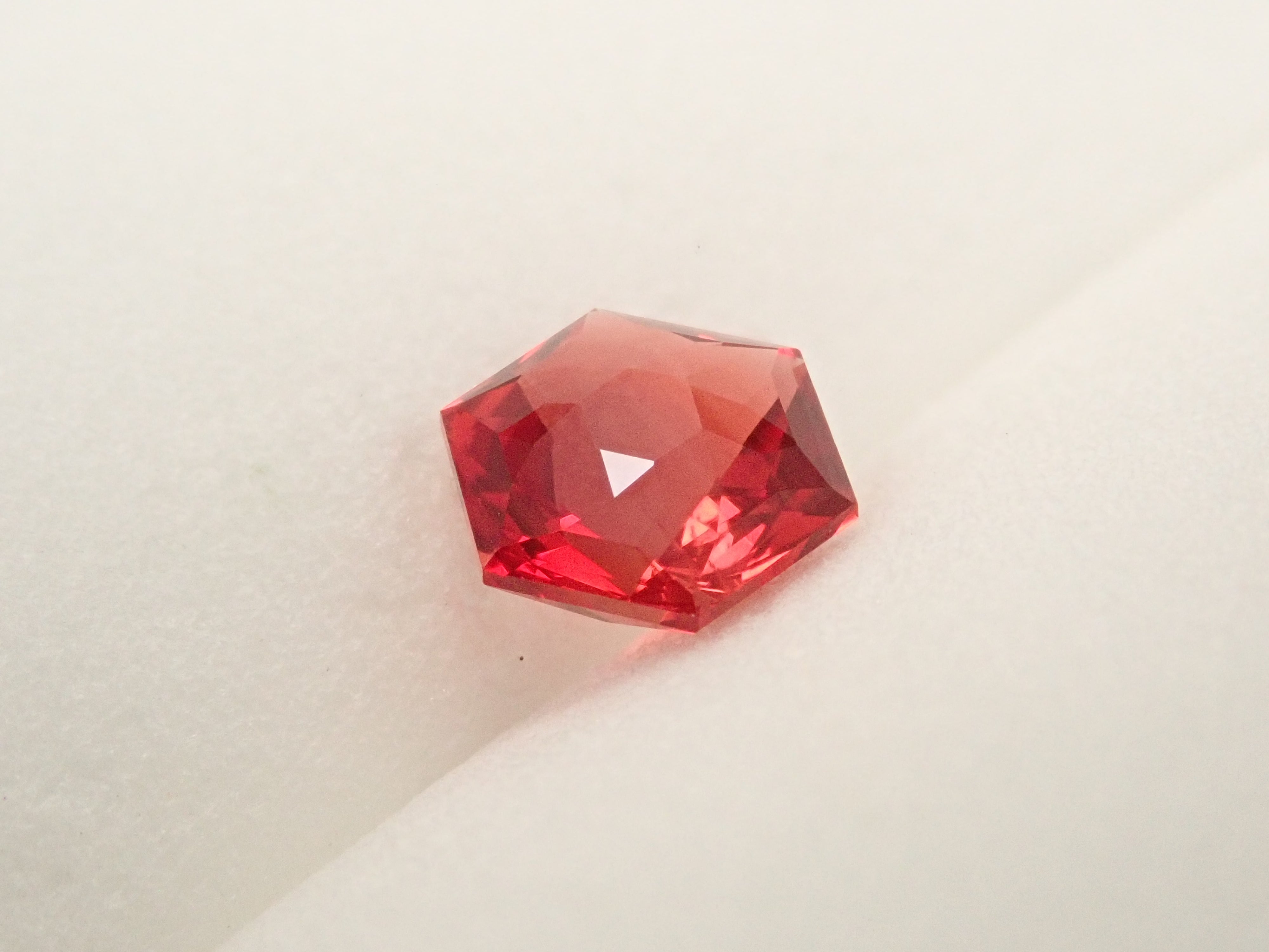 【10/29 22時販売】チベット産アンデシン 0.768ctルース