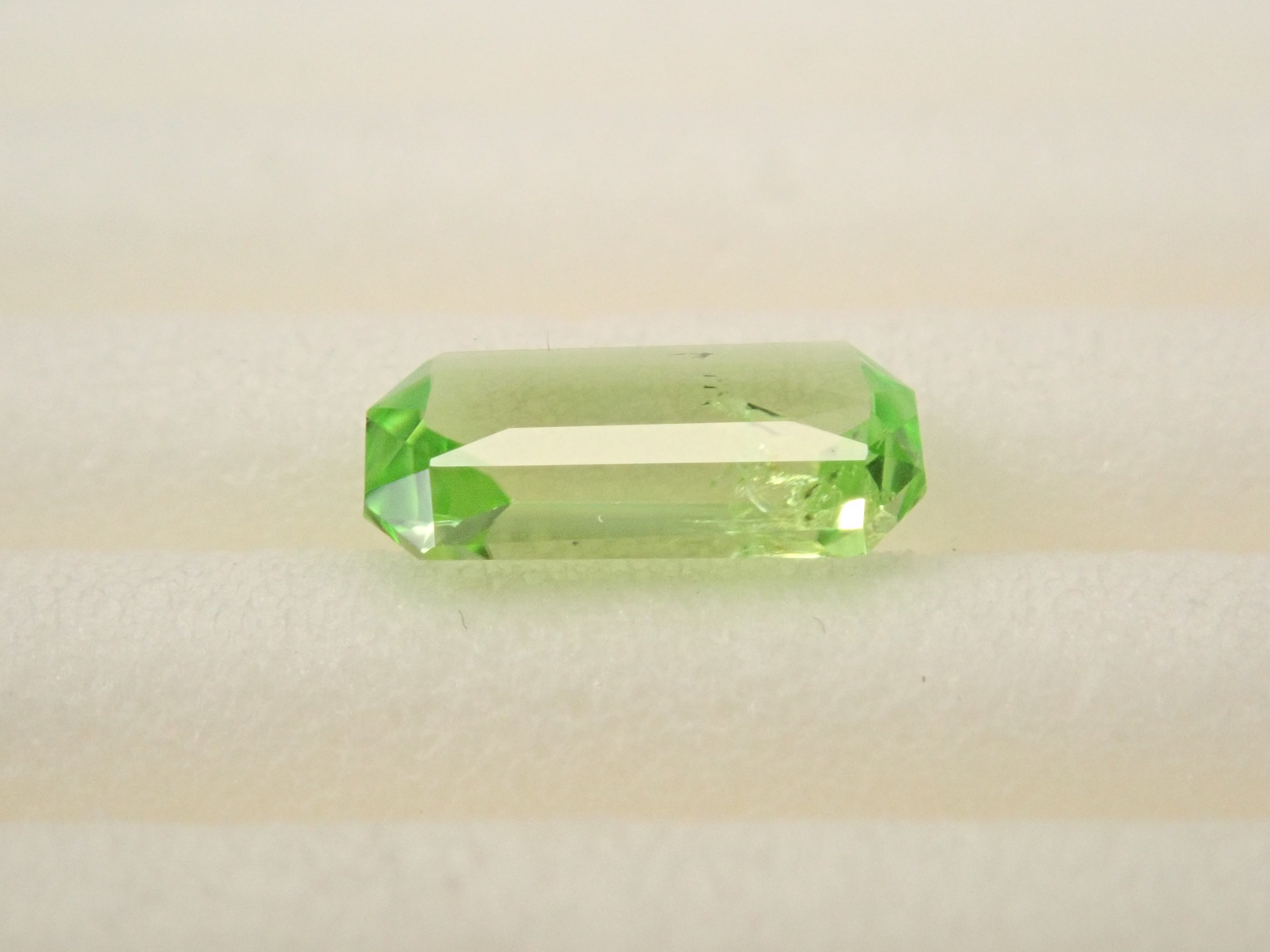 【10/29 22時販売】タンザニア産ミントダイオプサイド 0.364ctルース