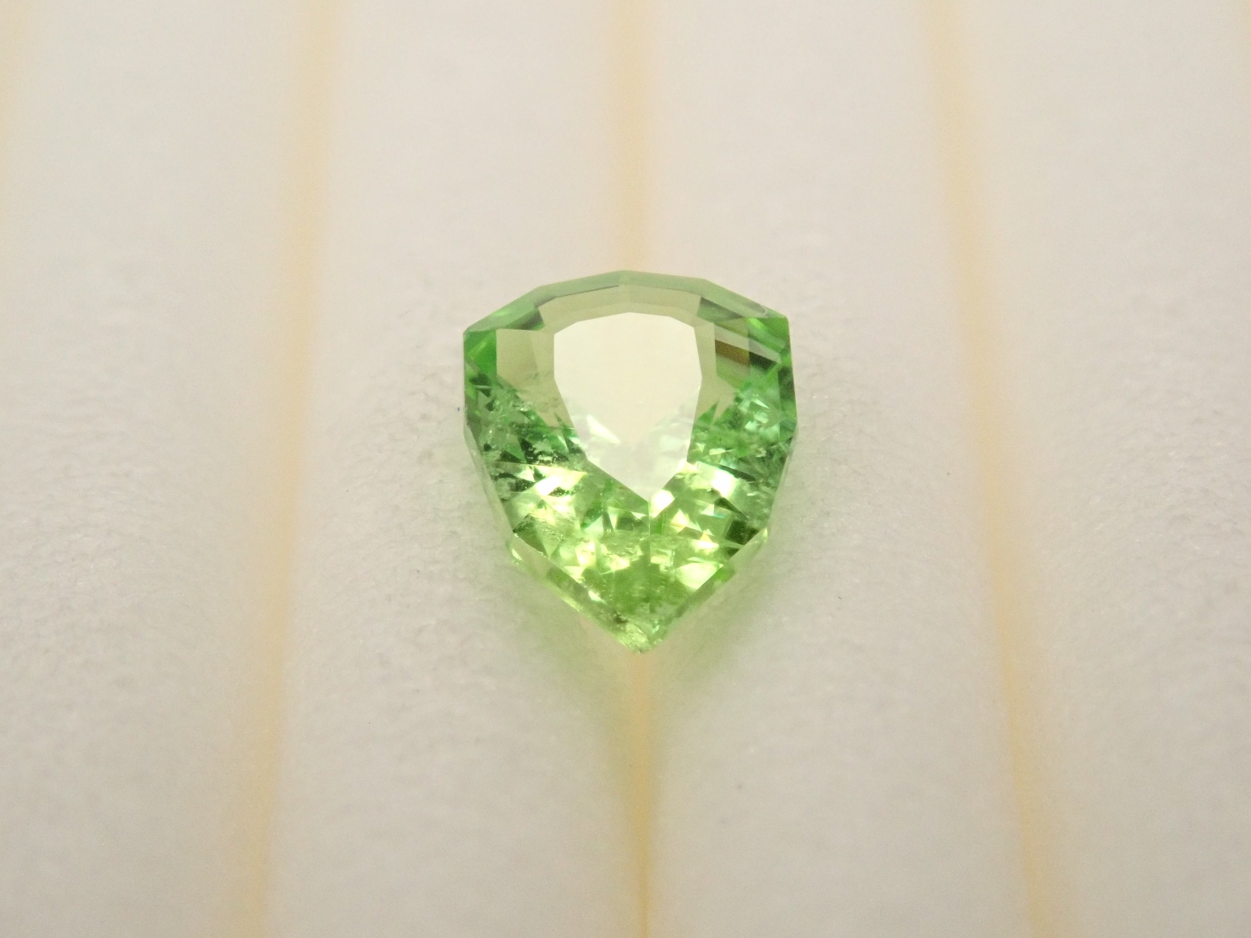 【10/29 22時販売】タンザニア産ミントダイオプサイド 0.290ctルース