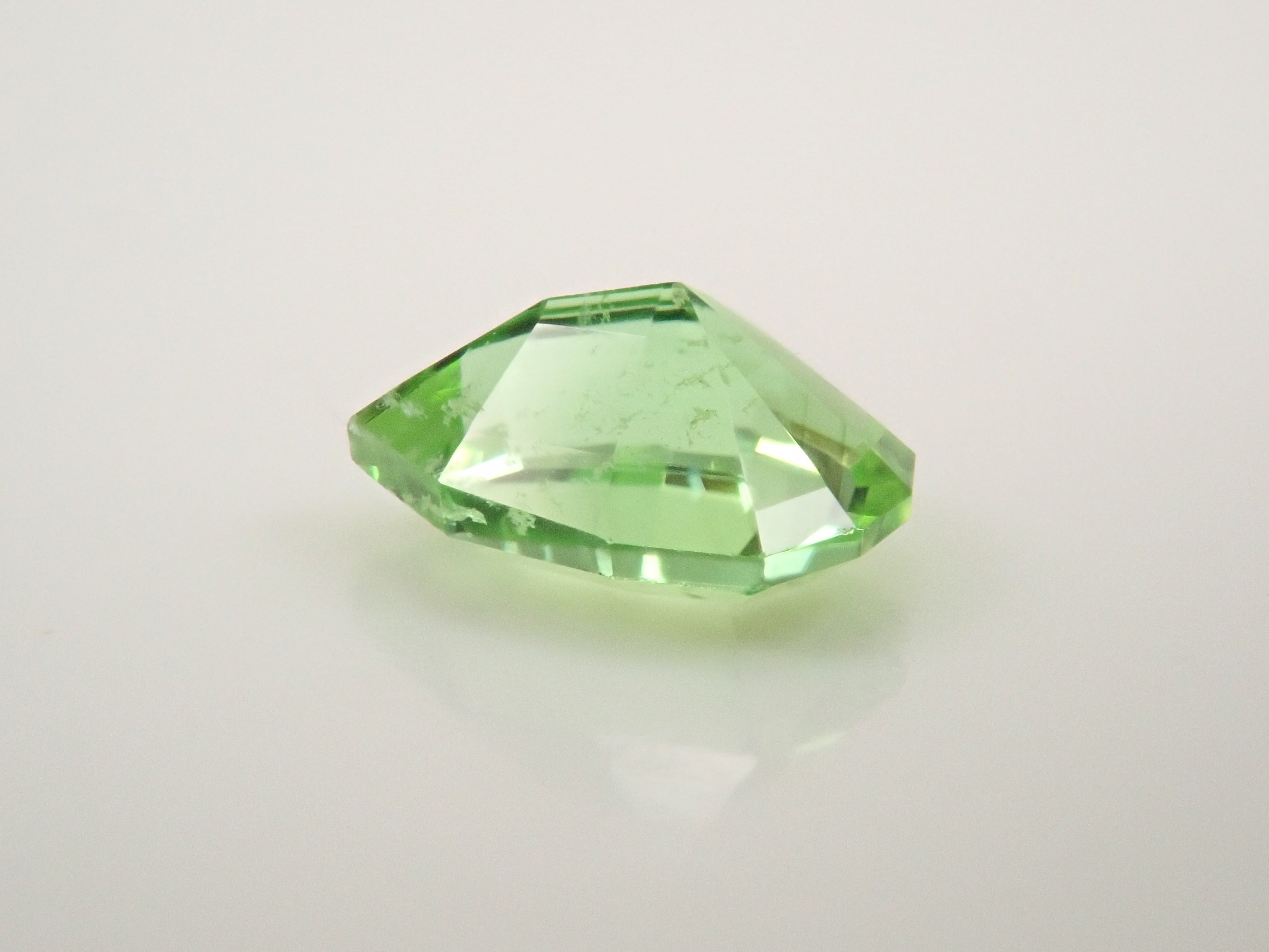 【10/29 22時販売】タンザニア産ミントダイオプサイド 0.290ctルース