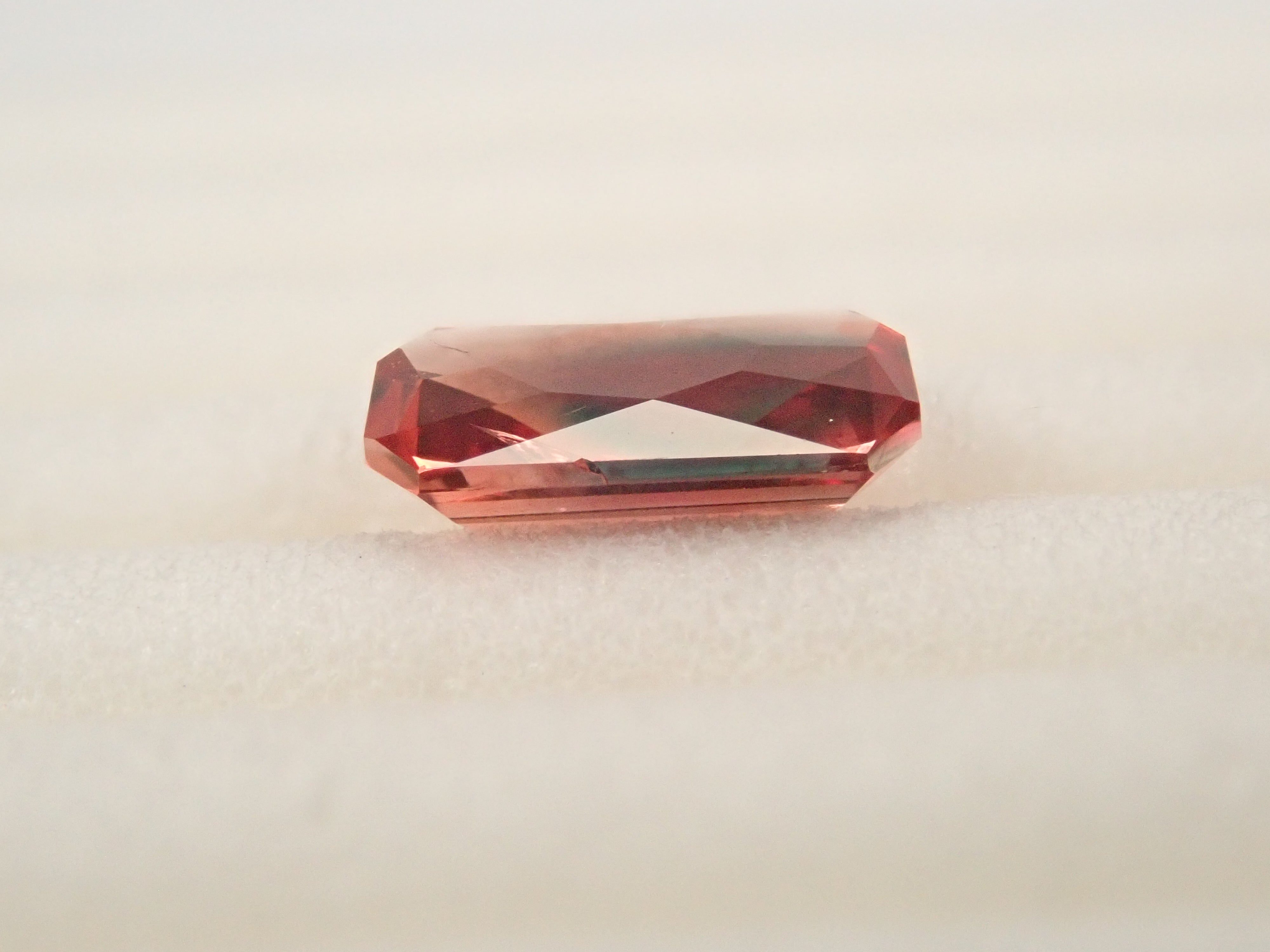 [12556702] Oregon Sunstone from the United States, 0.386ct Loose