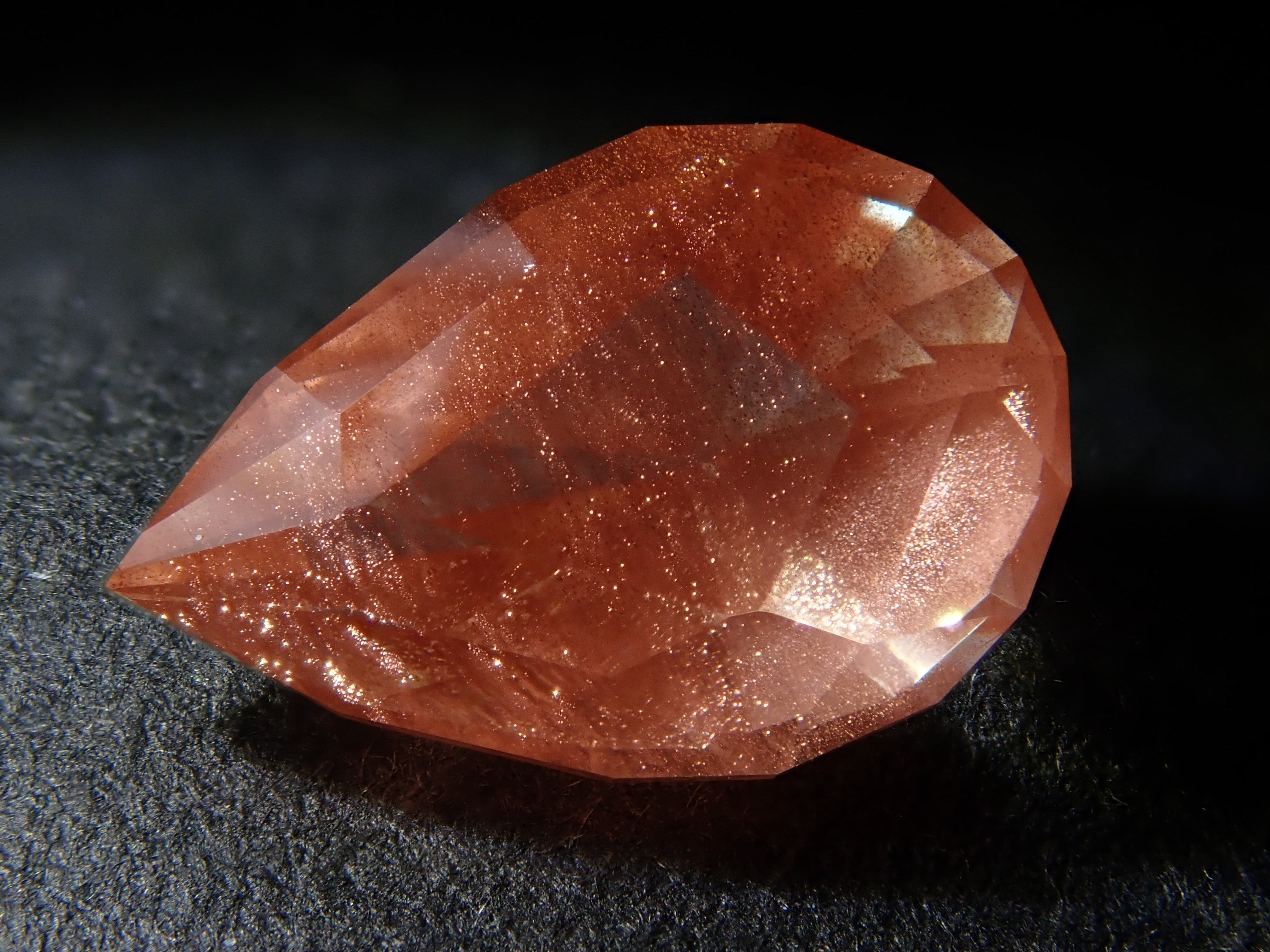 【11/24 22時販売】アメリカ産オレゴンサンストーン 1.569ctルース