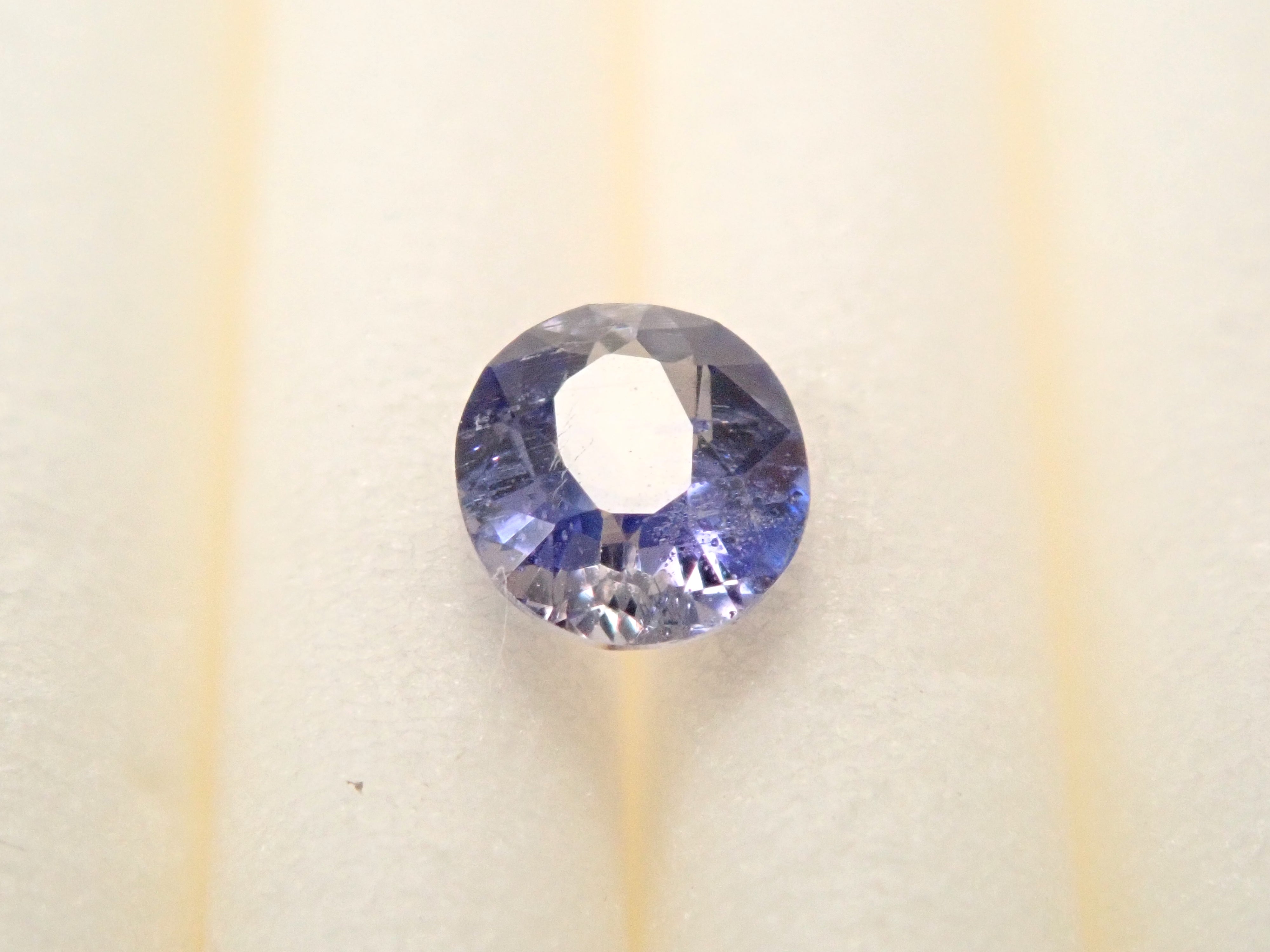 マダガスカル産デュモルチェライト（単結晶） 0.195ctルース