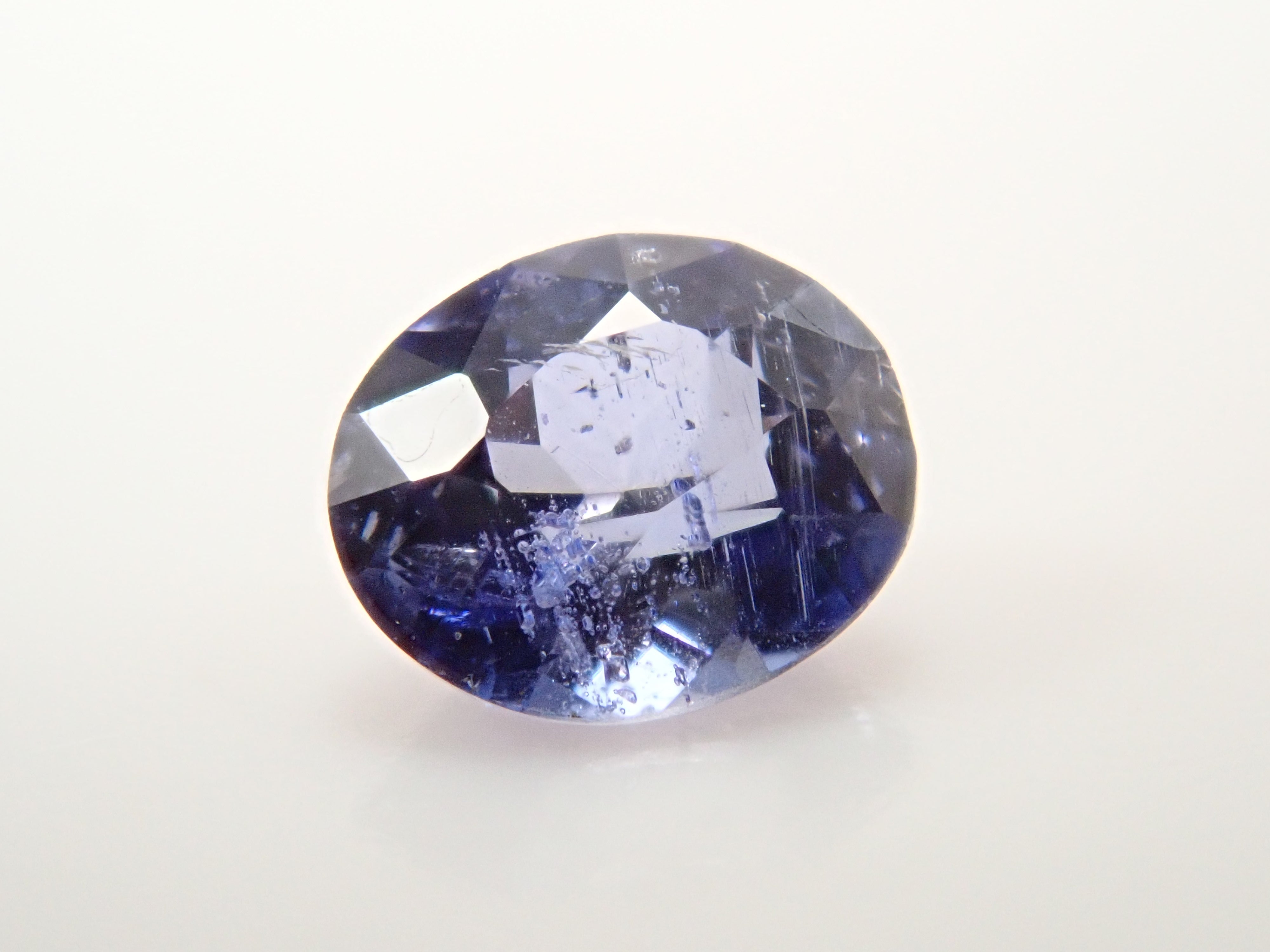 【抽選販売：10/31(金)10時am〆】マダガスカル産デュモルチェライト 0.195ctルース