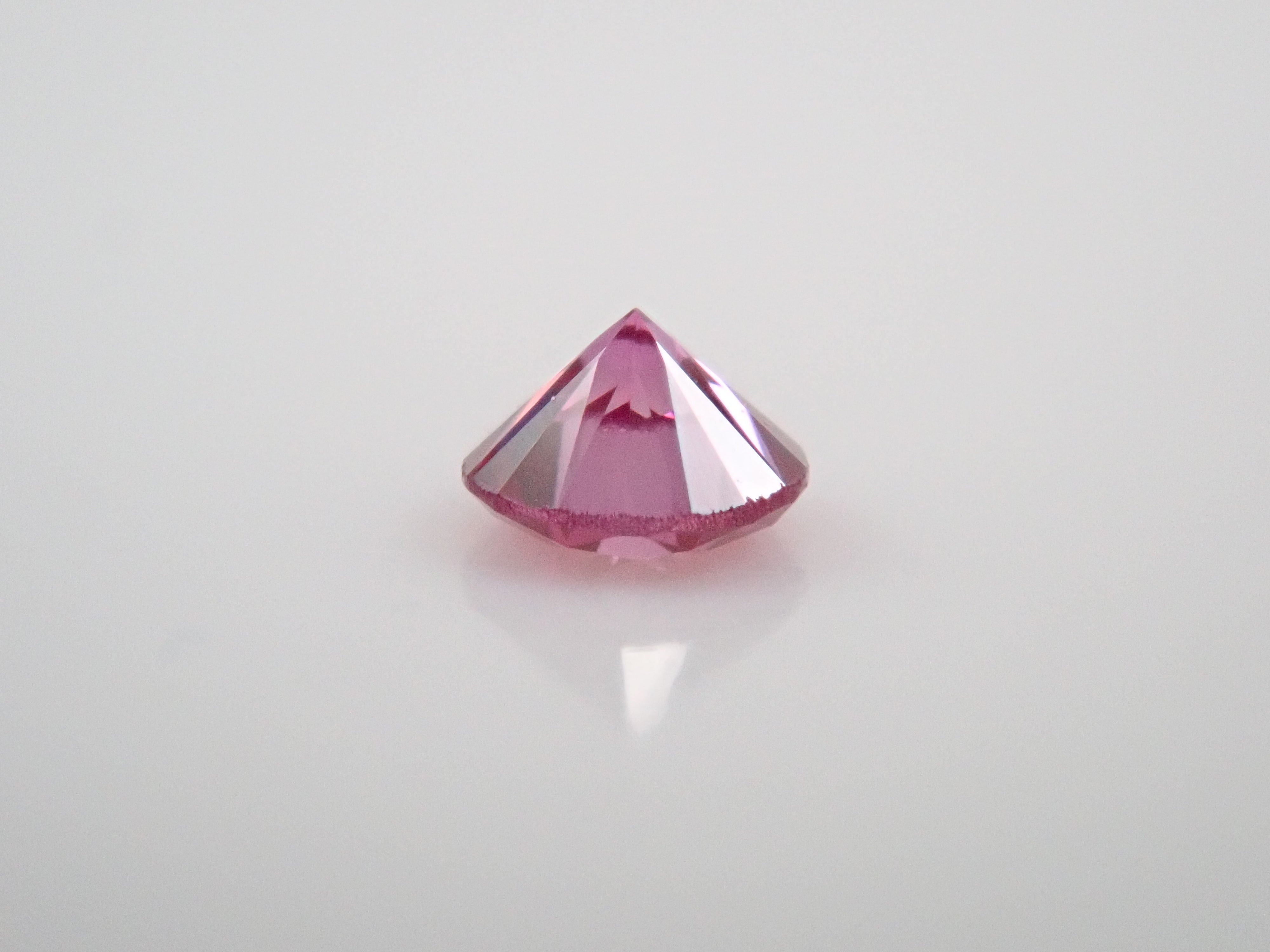 【32501721掲載】ピンクダイヤモンド（トリートメント） 0.032ctルース(FANCY VIVID PURPLISH PINK, SI-1)