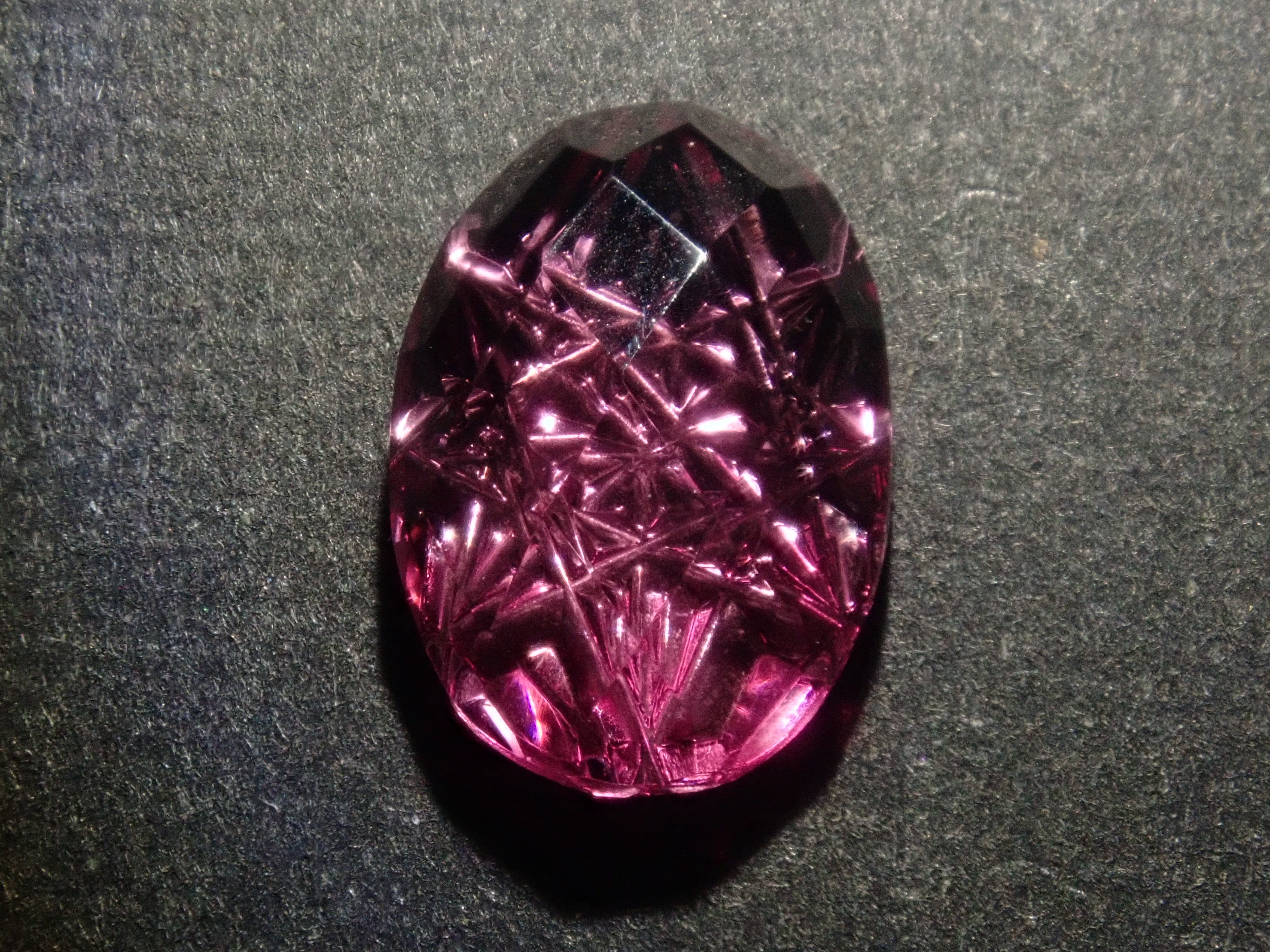 【10/31 22時販売】《限定15石》甲州貴石切子2石を含むガーネットガチャ1石ルース《複数購入割引有》