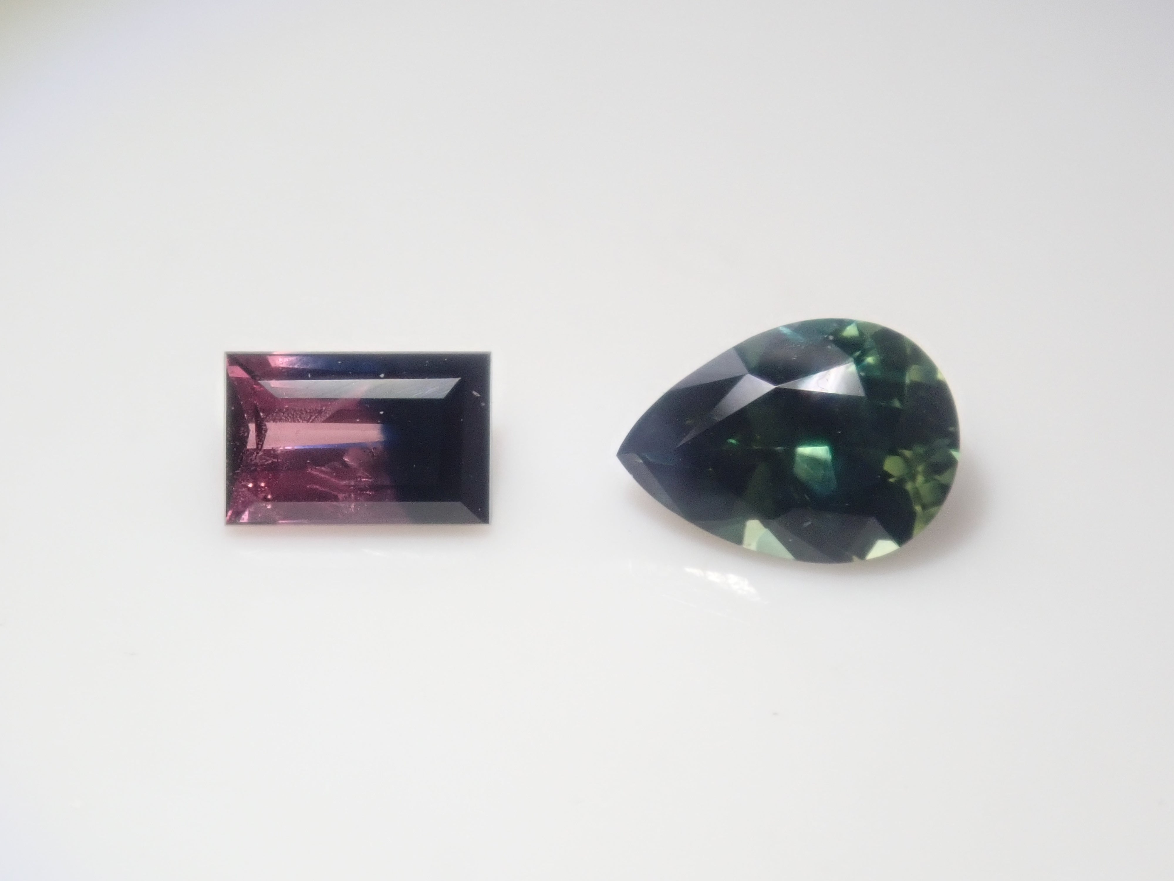 【10月10日晚間10點開售】【限量10顆】贏取一顆雙色寶石扭蛋中的裸石雙色歐幾裡得寶石【多買有優惠】