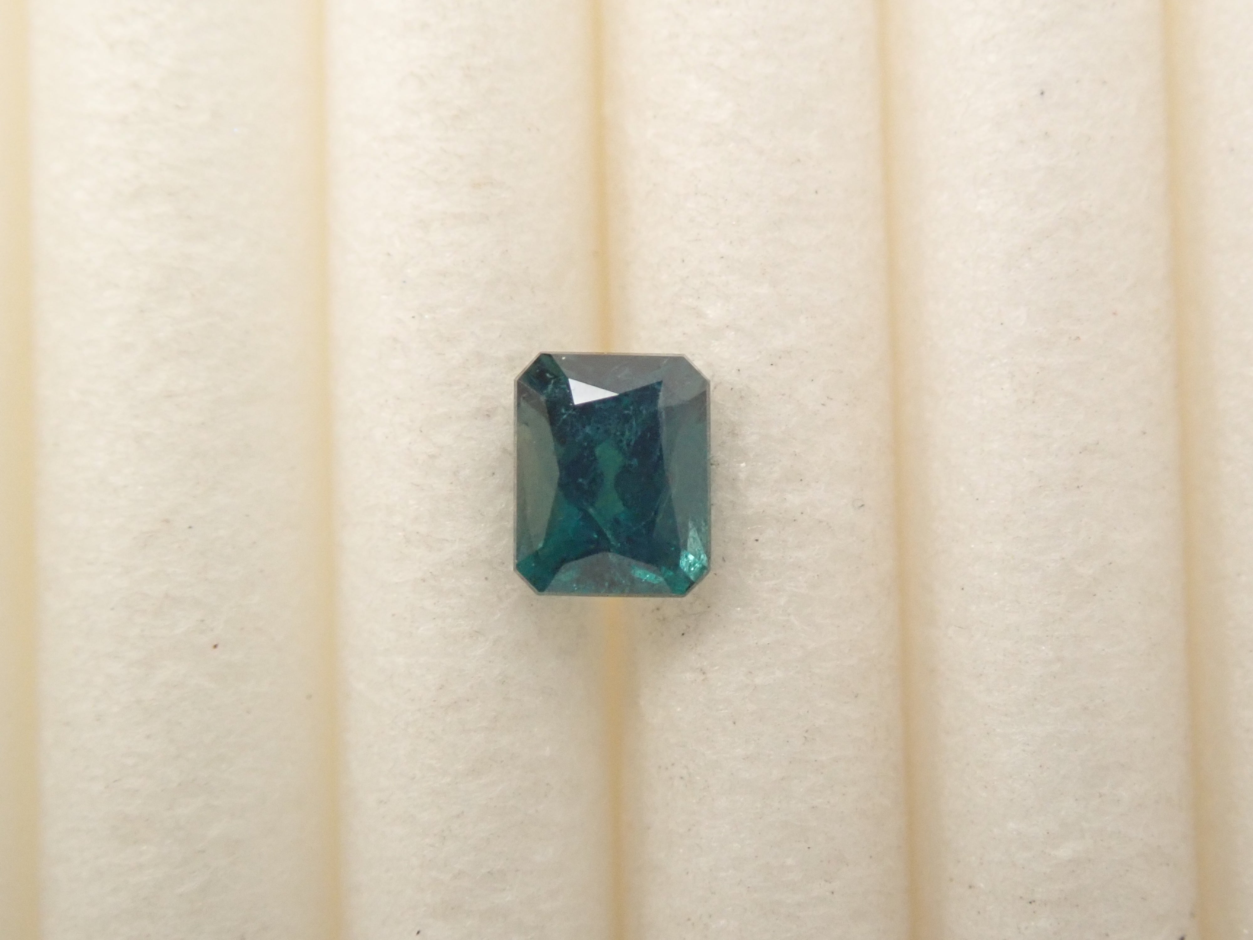 【10/31 22時販売】マダガスカル産グランディディエライト 0.168ctルース