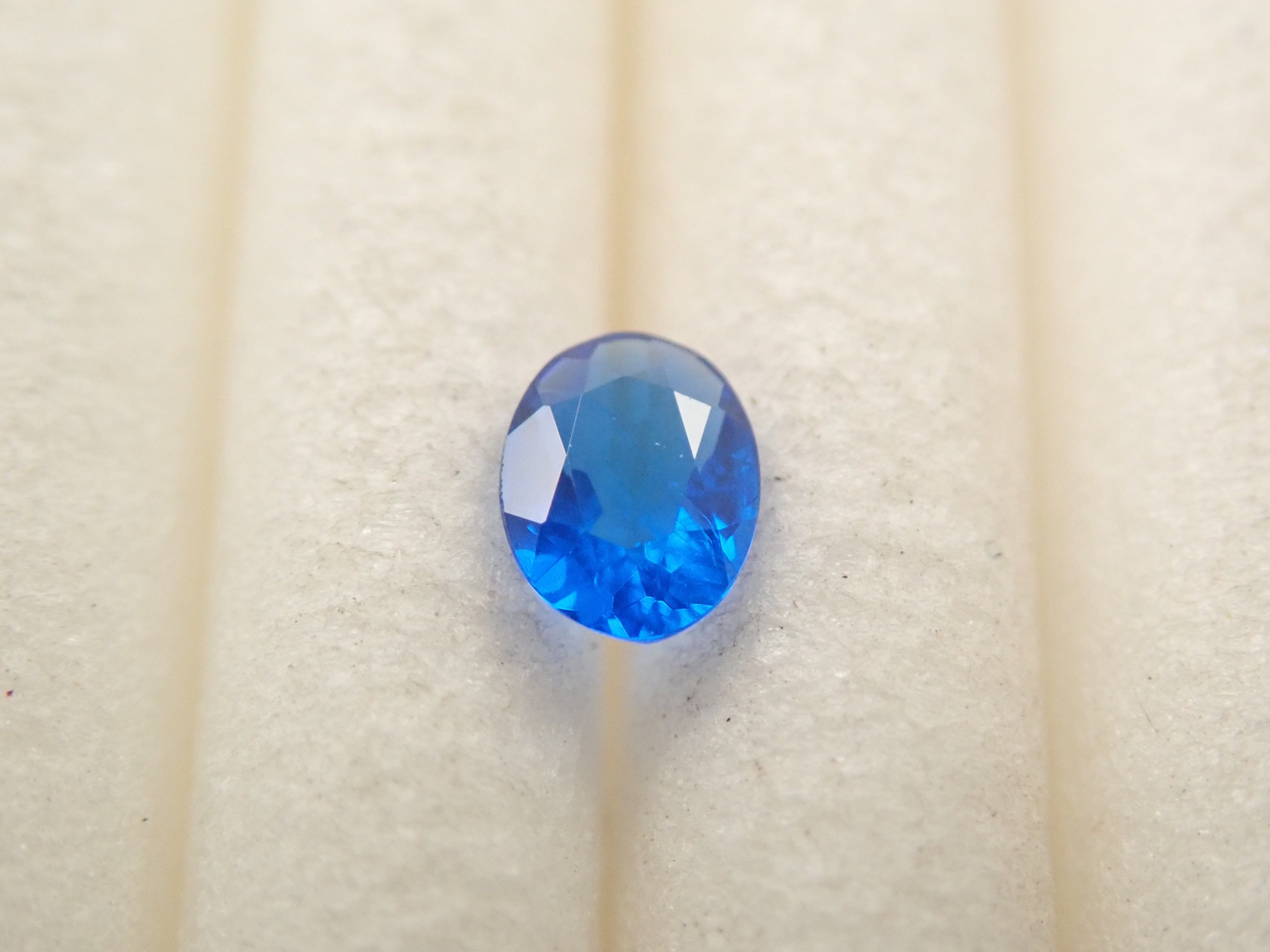 【10/31 22時販売】ドイツ産アウイナイト 0.073ctルース