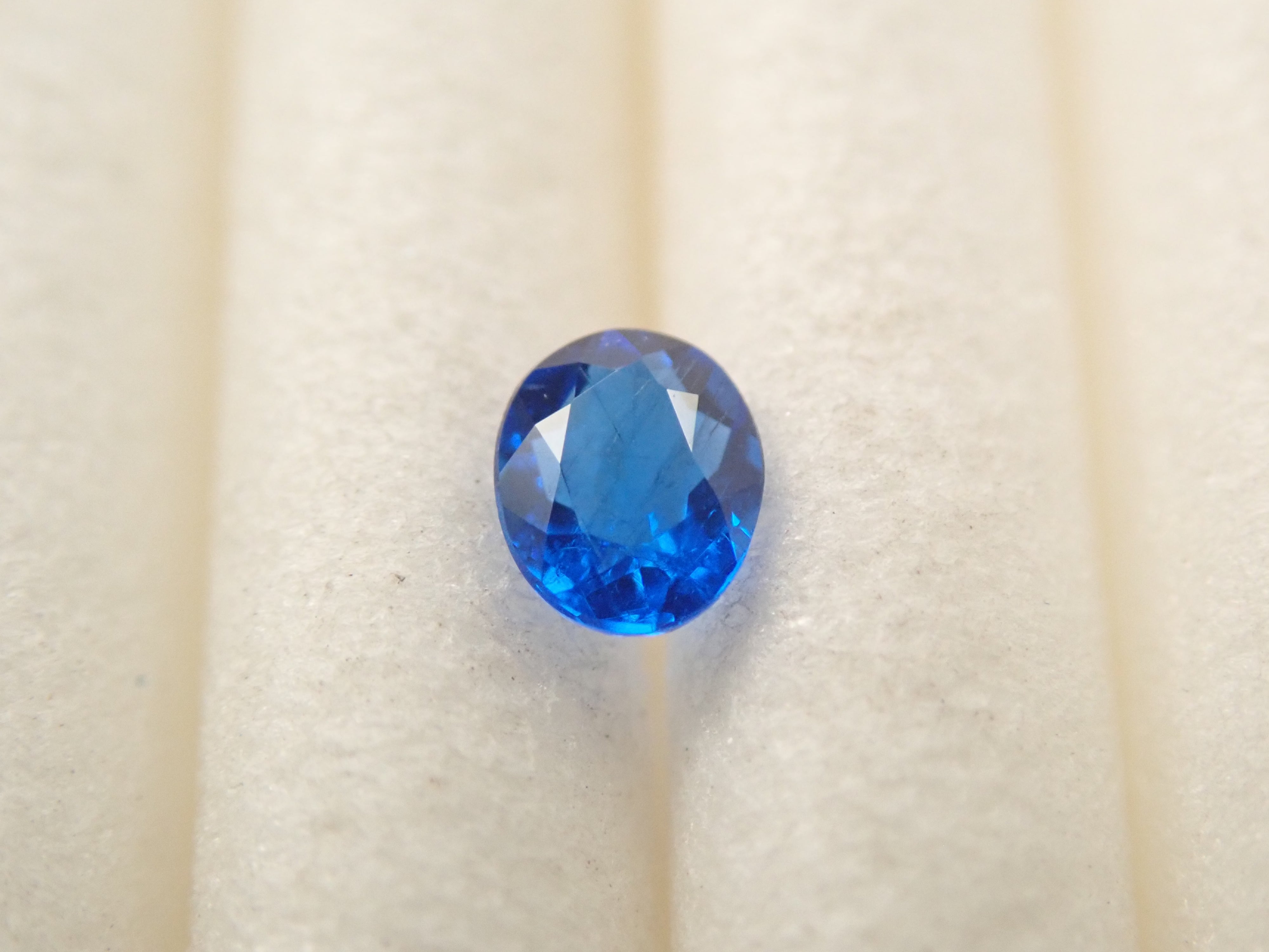 【10/31 22時販売】ドイツ産アウイナイト 0.063ctルース