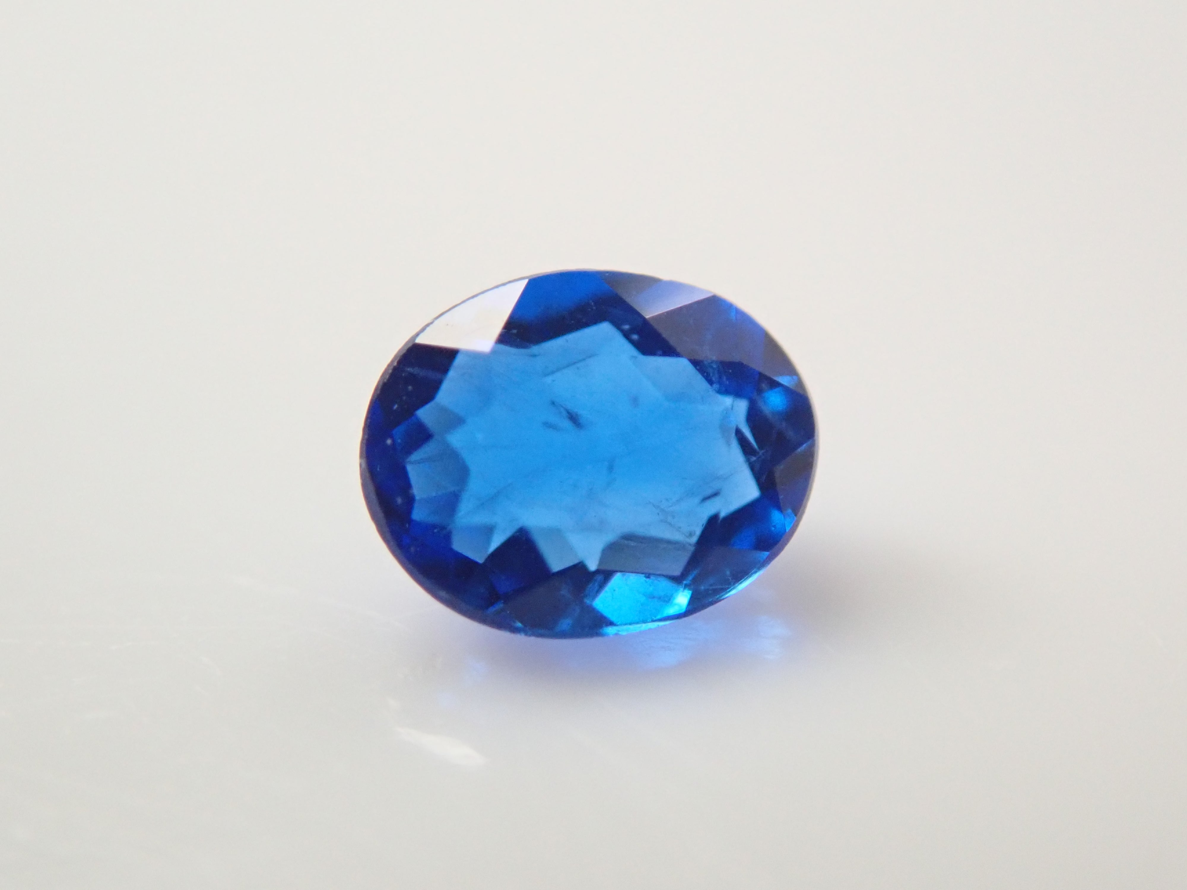 【10/31 22時販売】ドイツ産アウイナイト 0.063ctルース