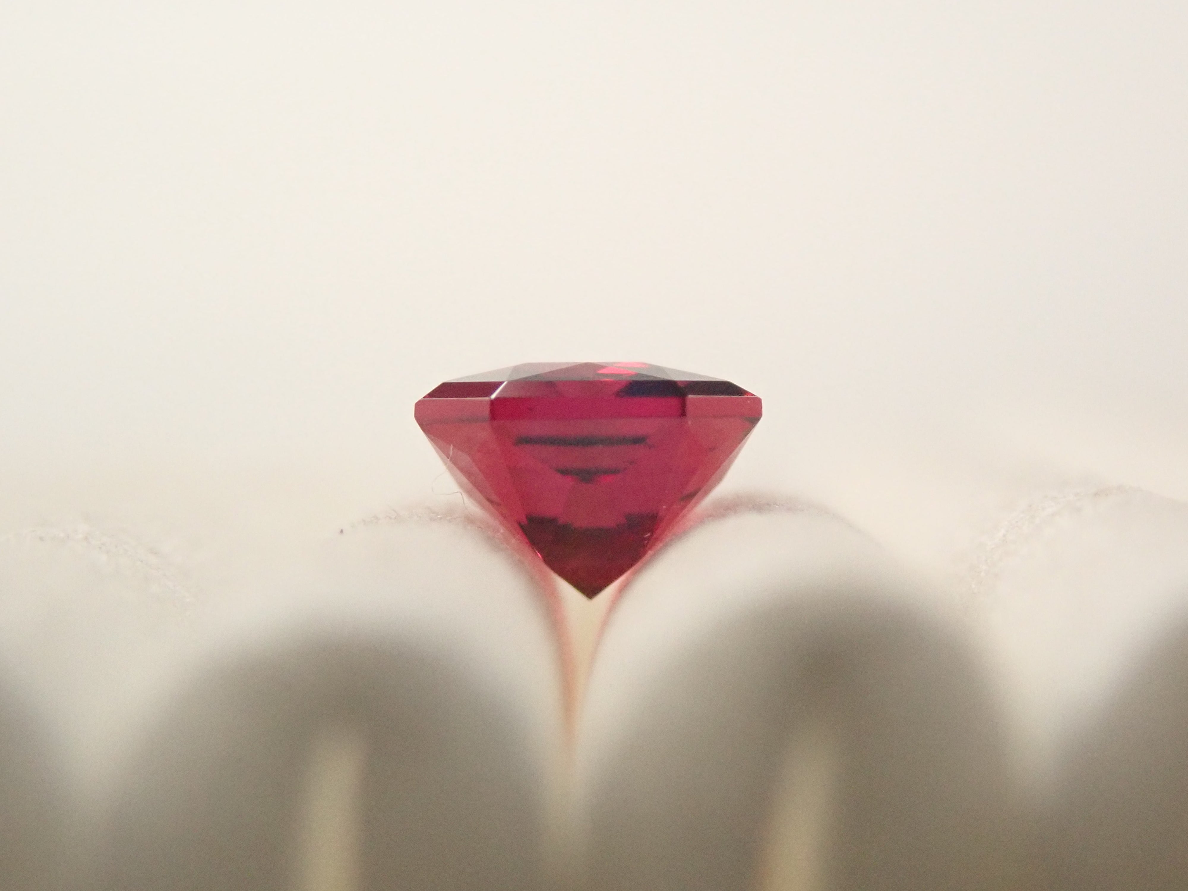 【11/1 22時販売】モザンビーク産ロードライトガーネット 0.835ctルース