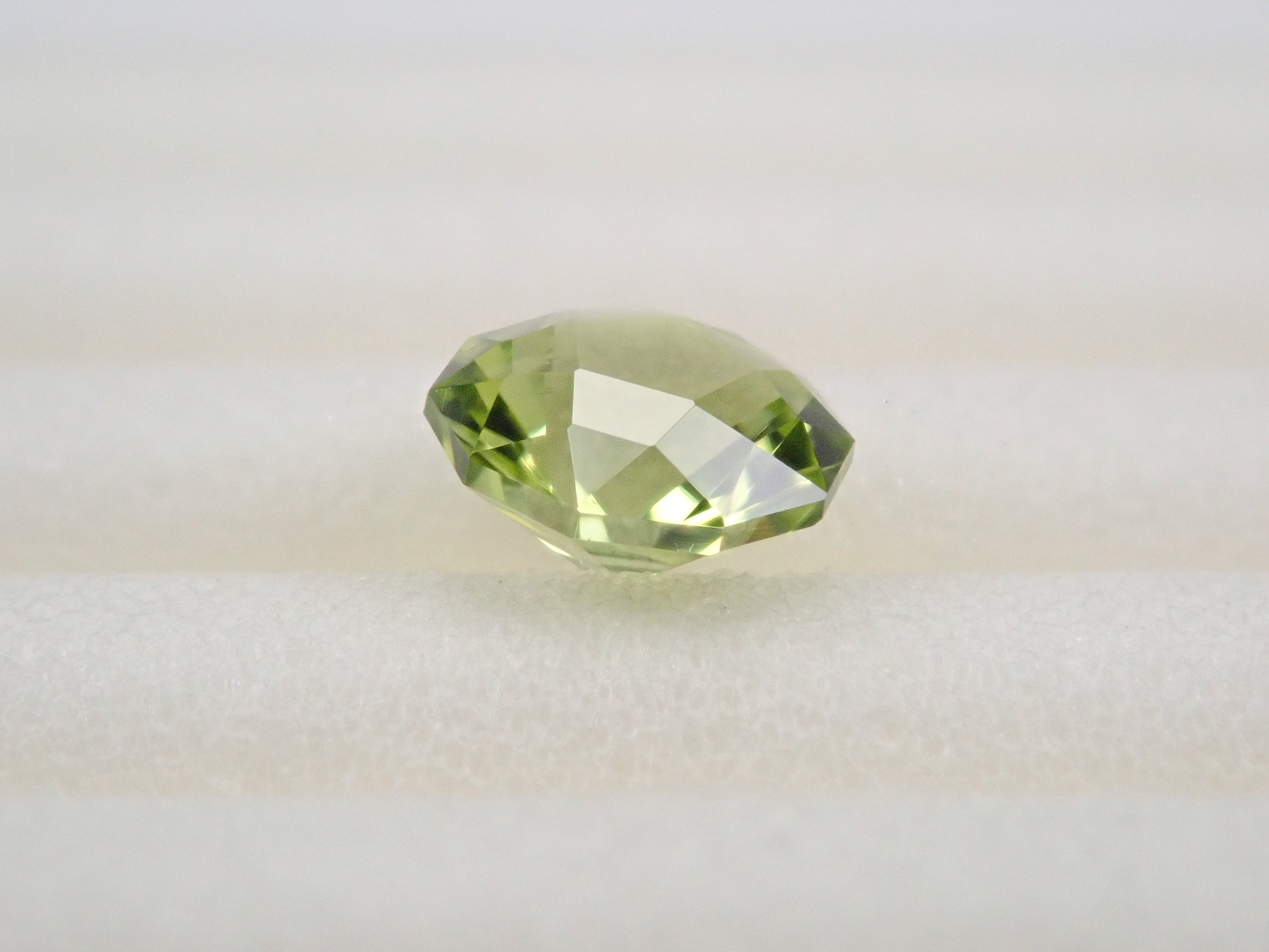 Peridot 0.314ct loose stone