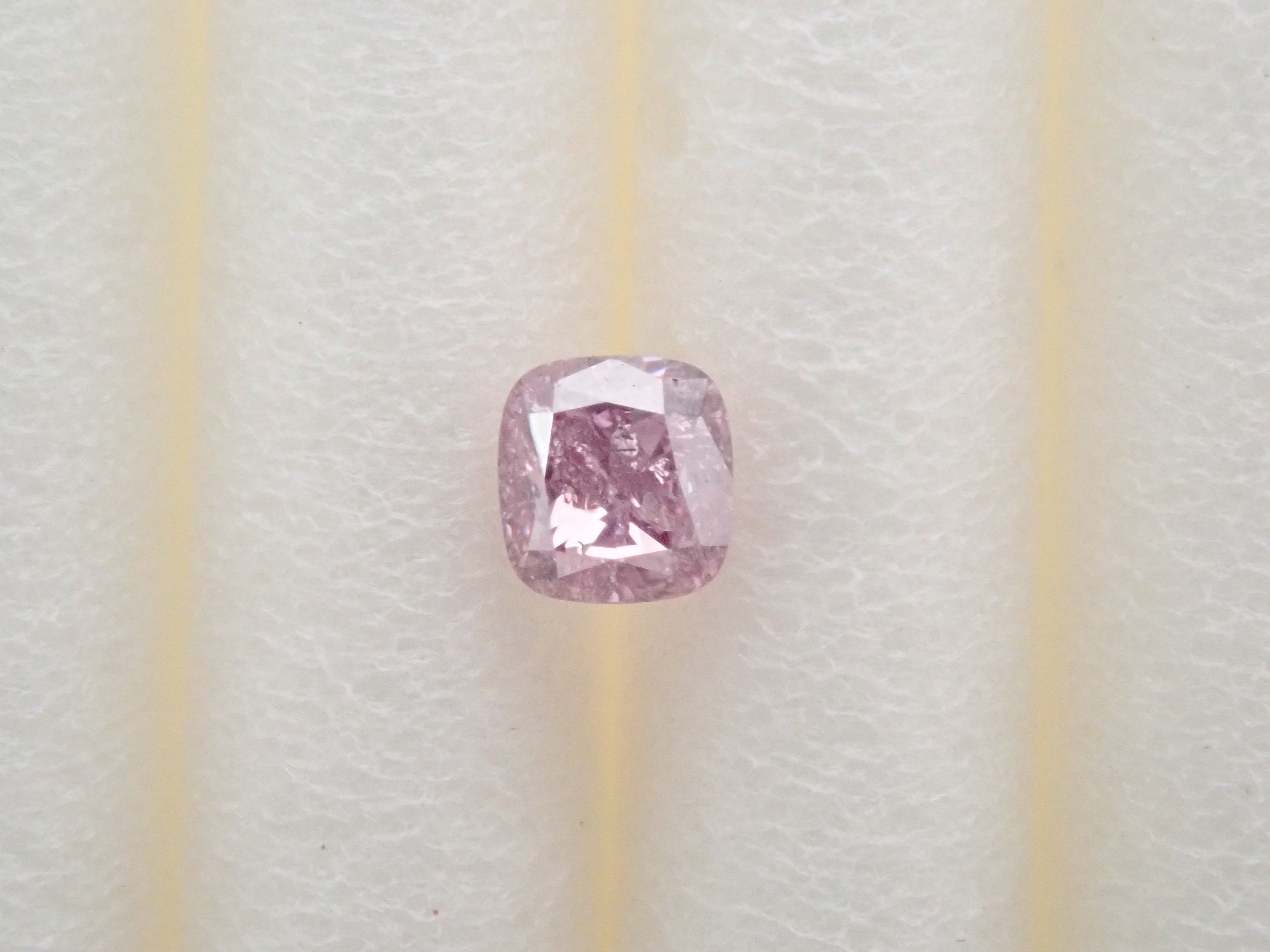 ピンクダイヤモンド 0.067ctルース(FANCY INTENSE PURPLE PINK, I-1)