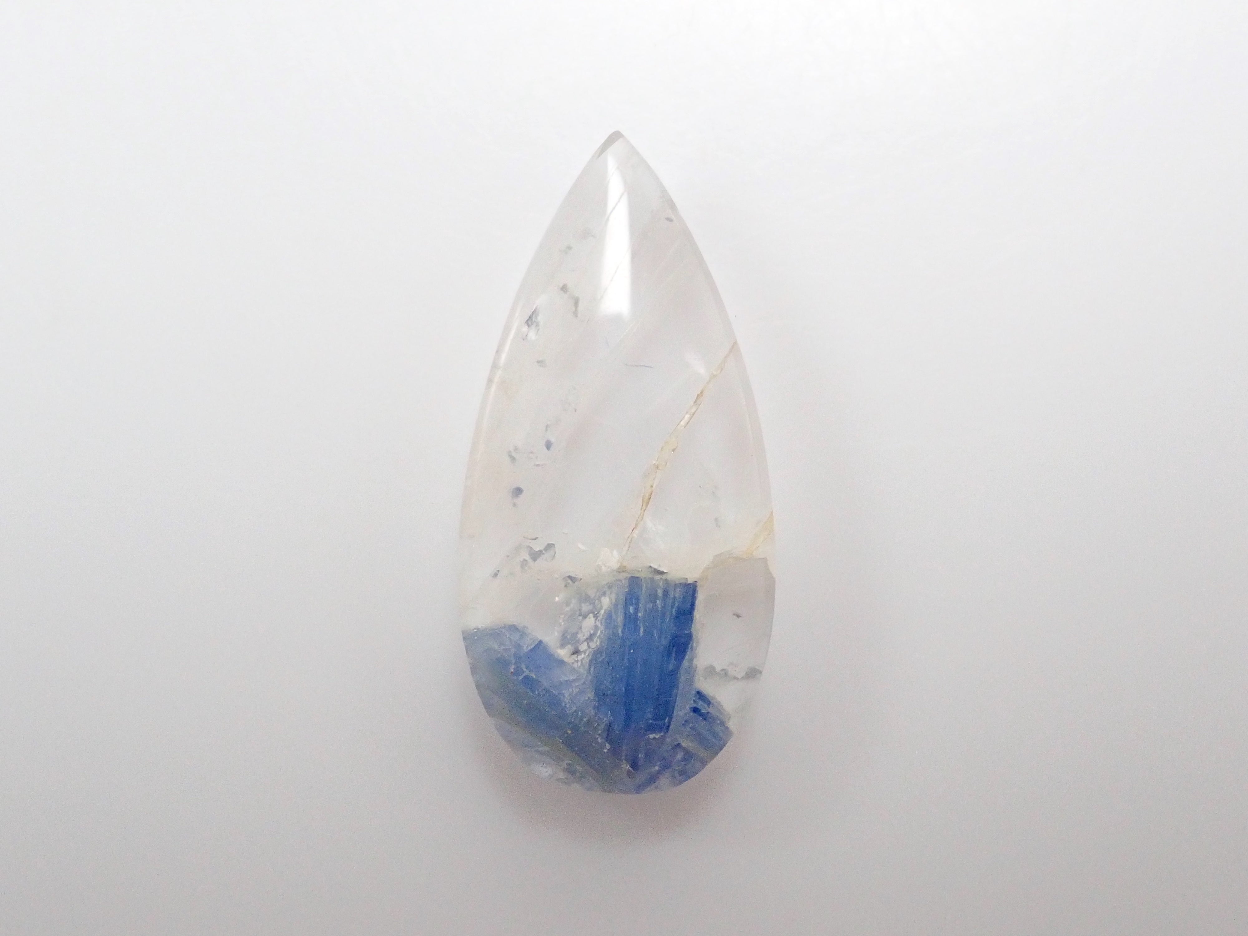 【12/21 22時販売】ブラジル産カイヤナイトインクォーツ 4.770ctルース