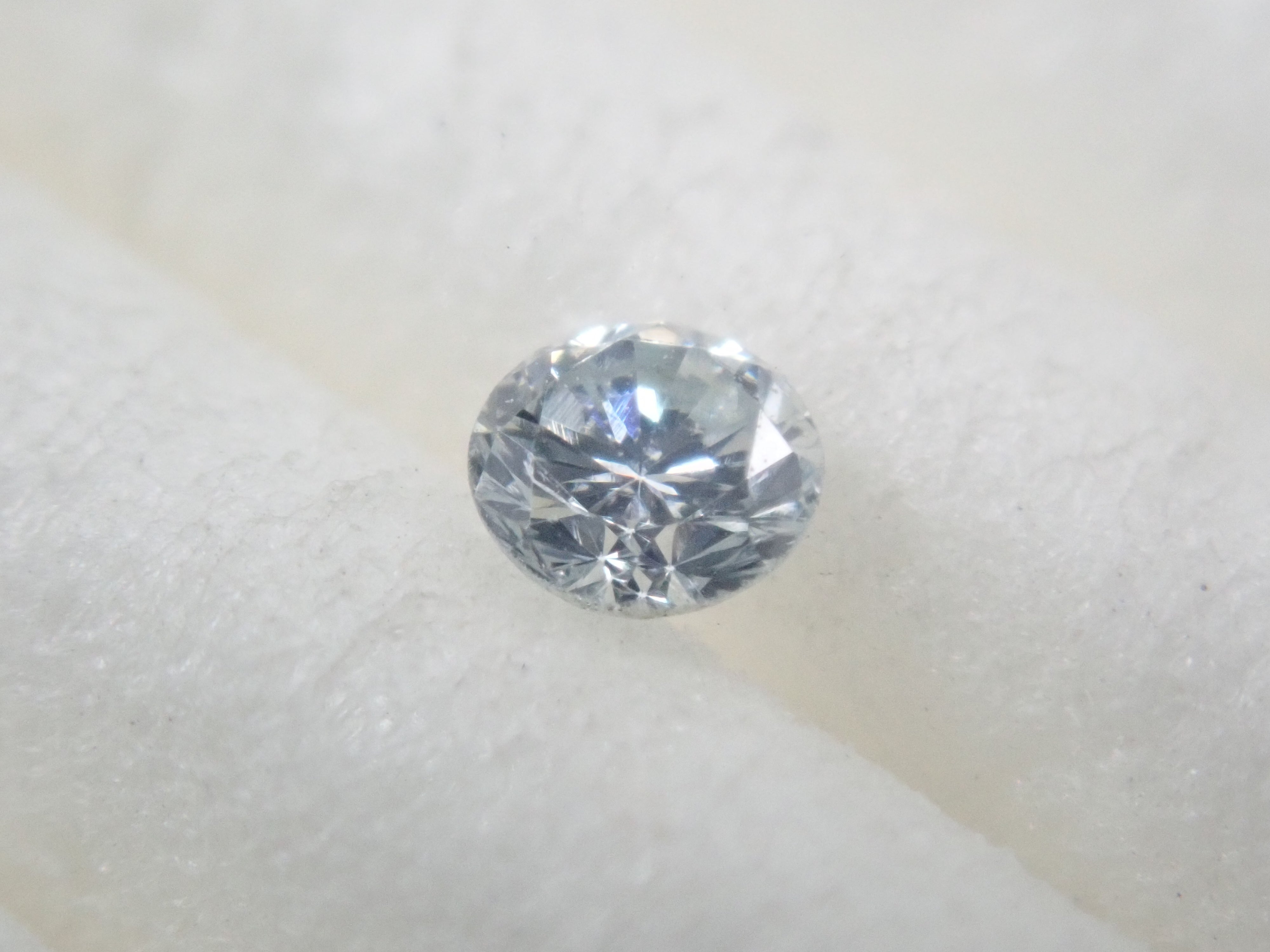 抽獎活動 3 [獲獎者專屬] [發布日期 32501705] 藍鑽 2.3毫米/0.056克拉 裸鑽（淺綠藍色，SI-1）