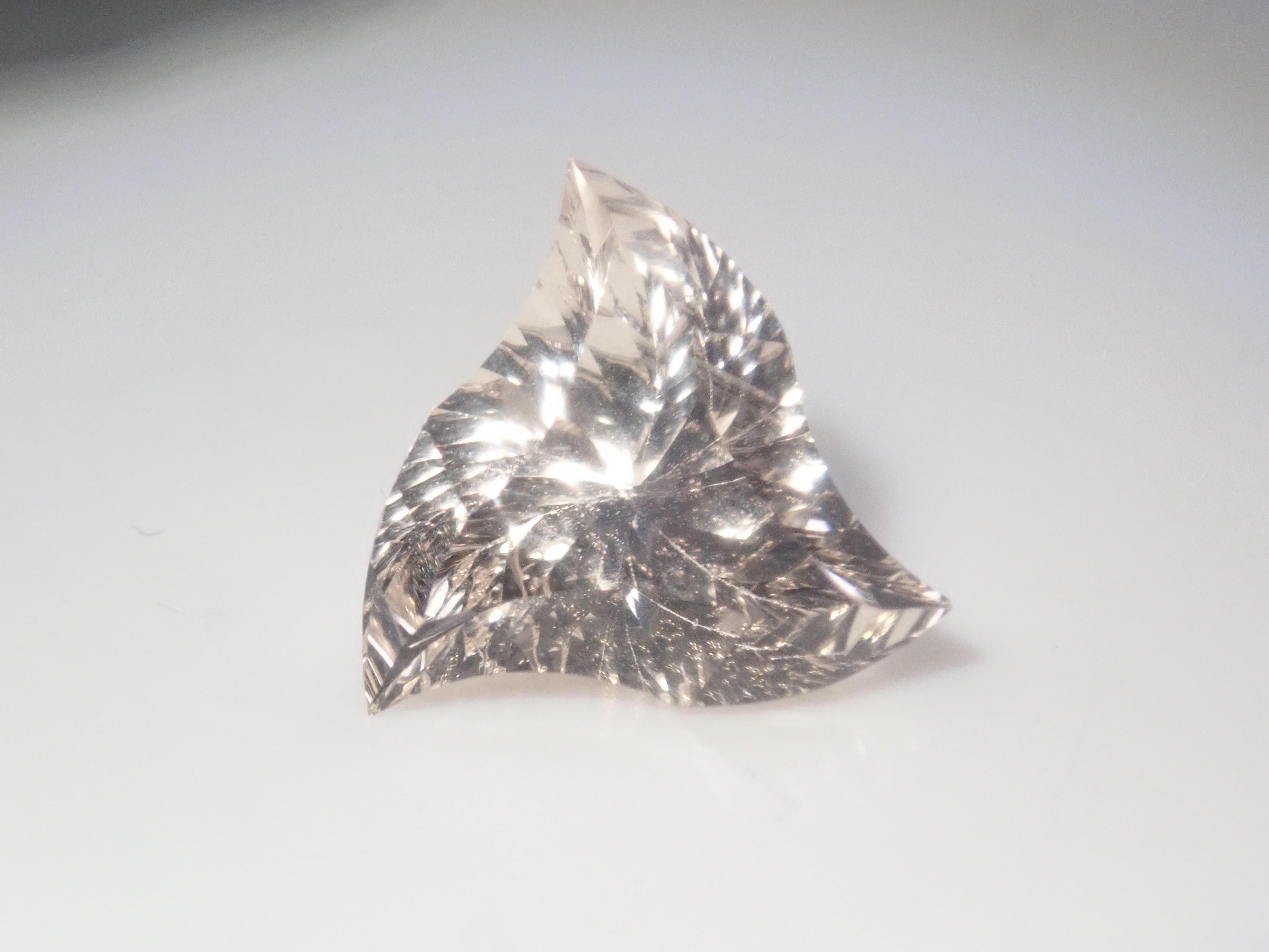 【11/2 22時販売開始】《限定10石》甲州貴石切子（桜切子）のスカイブルートパーズ8.16ctなどが当たる11月誕生石トパーズガチャ💎《複数購入割引有》　　