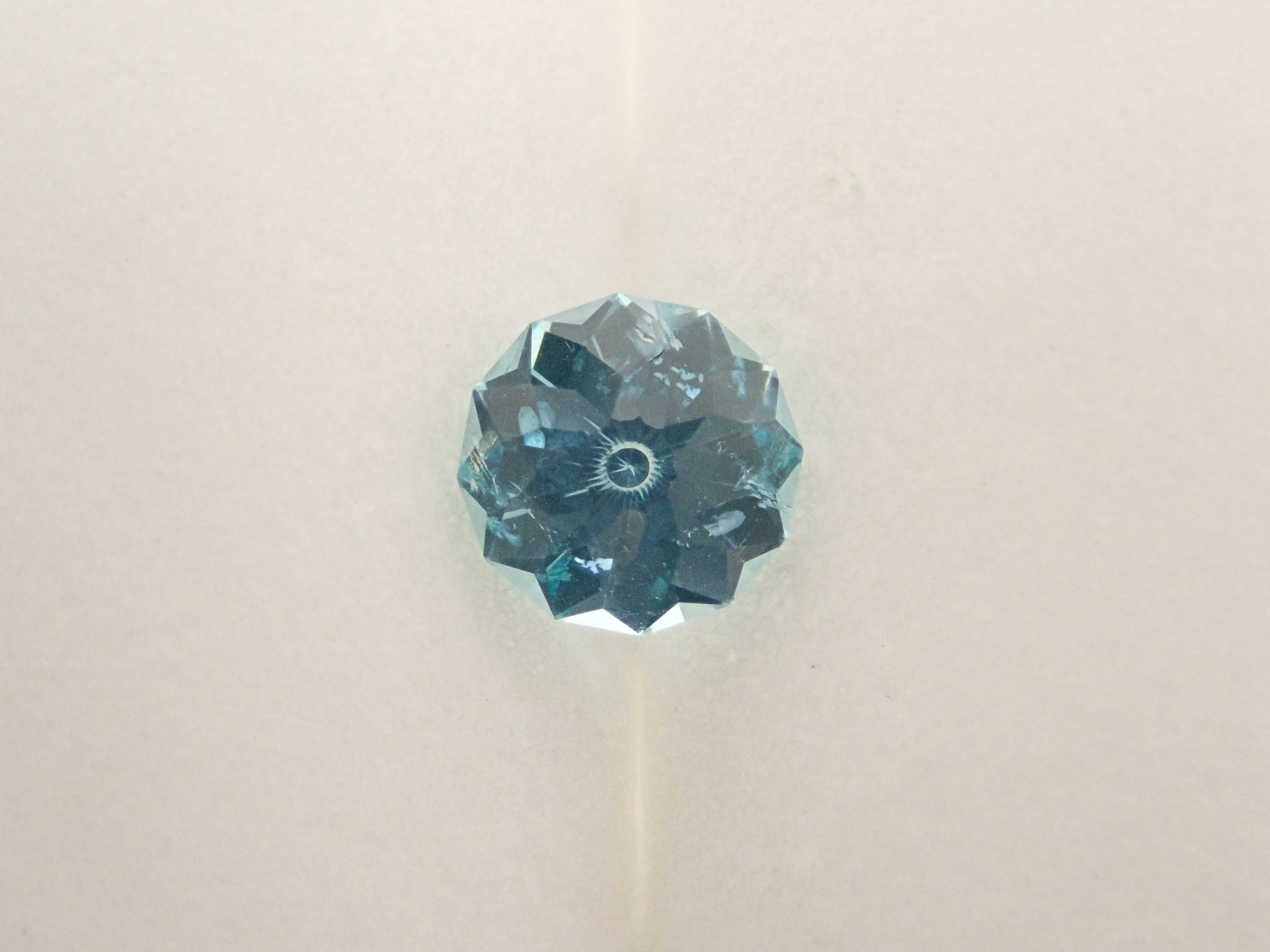 【11/7 22時販売】マダガスカル産アパタイト 6.0mm/0.901ctルース