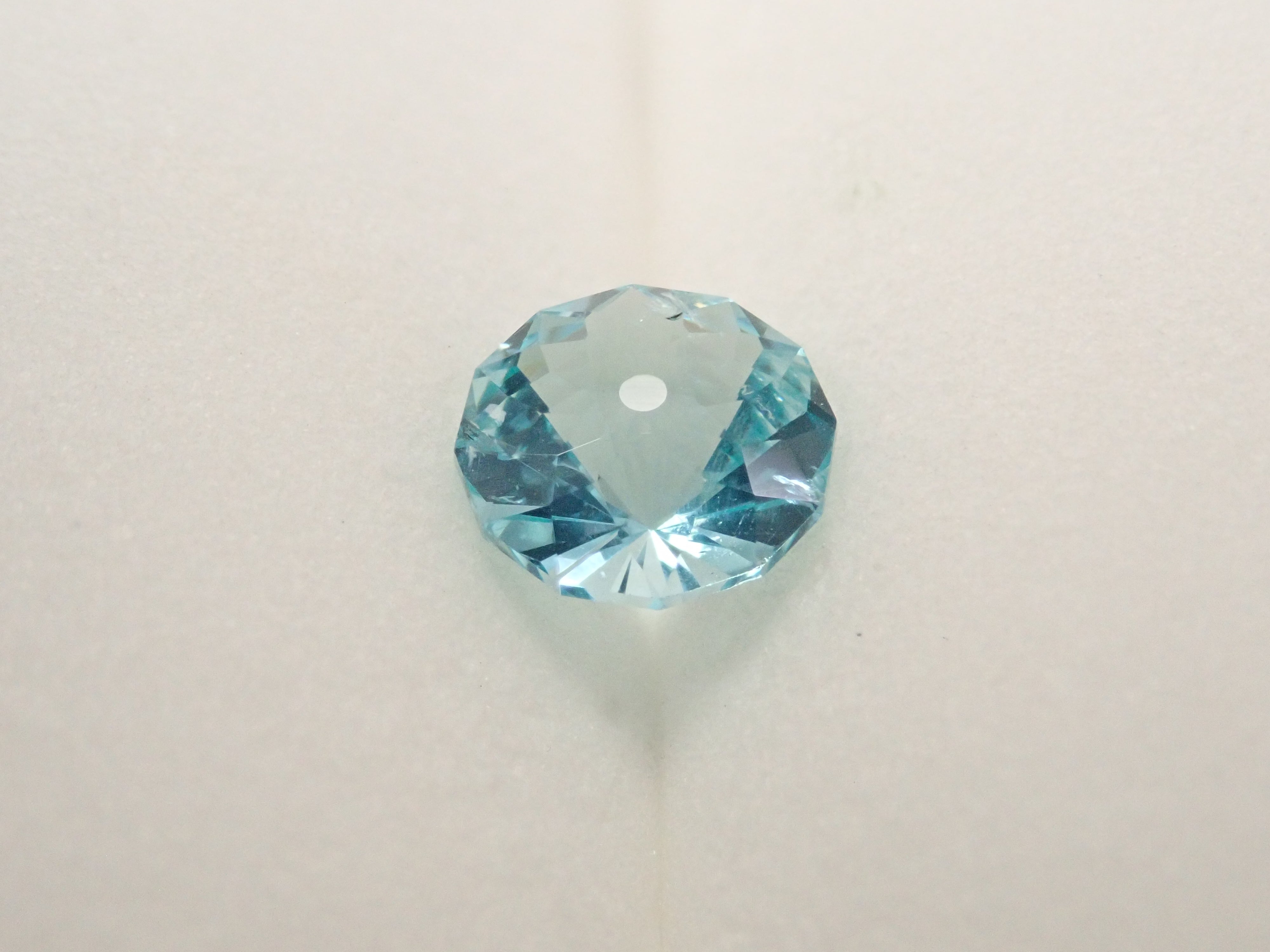 【11/7 22時販売】マダガスカル産アパタイト 6.0mm/0.901ctルース